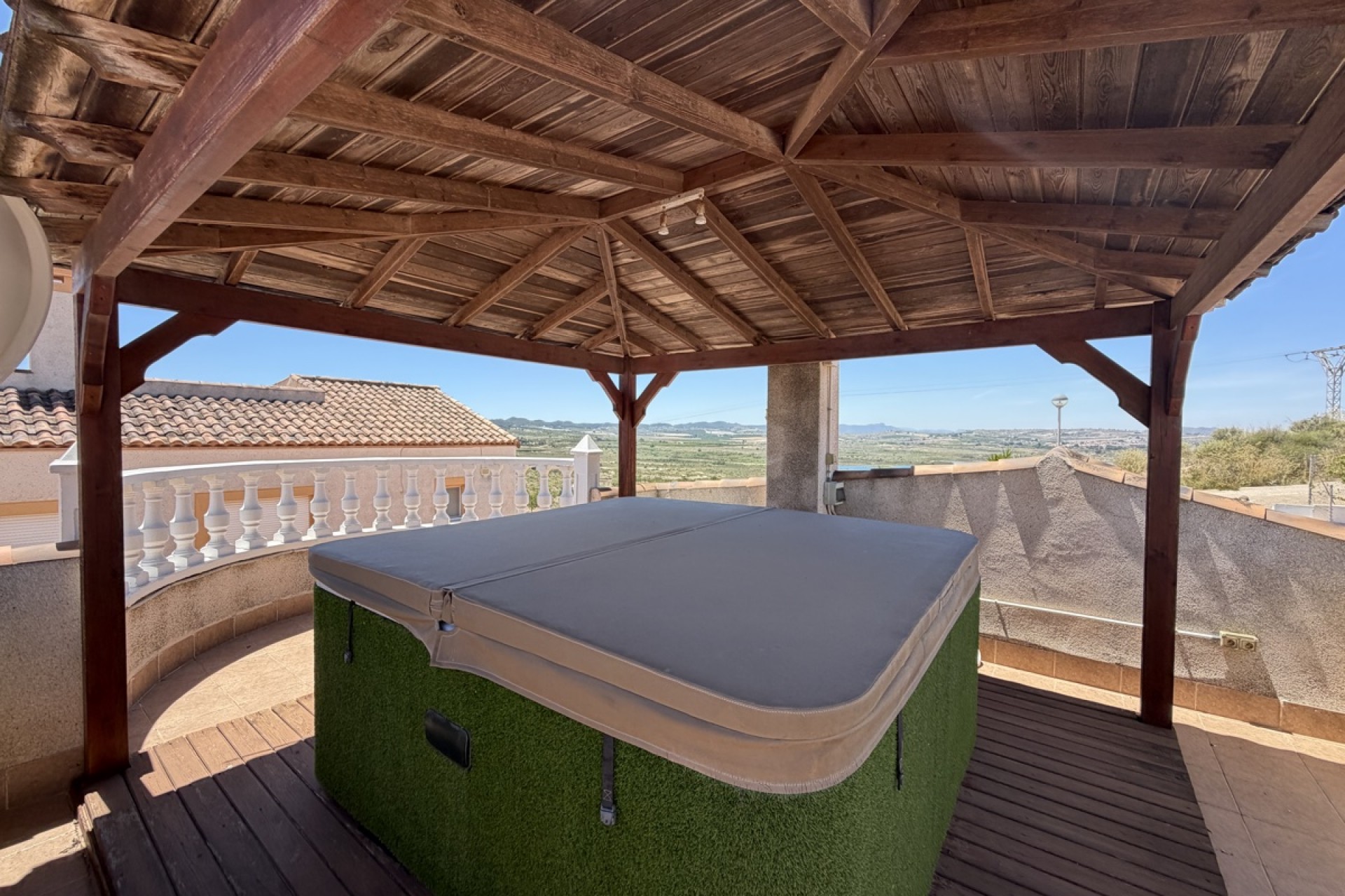 La Revente - Villa - San Miguel de Salinas - Lake View Mansions