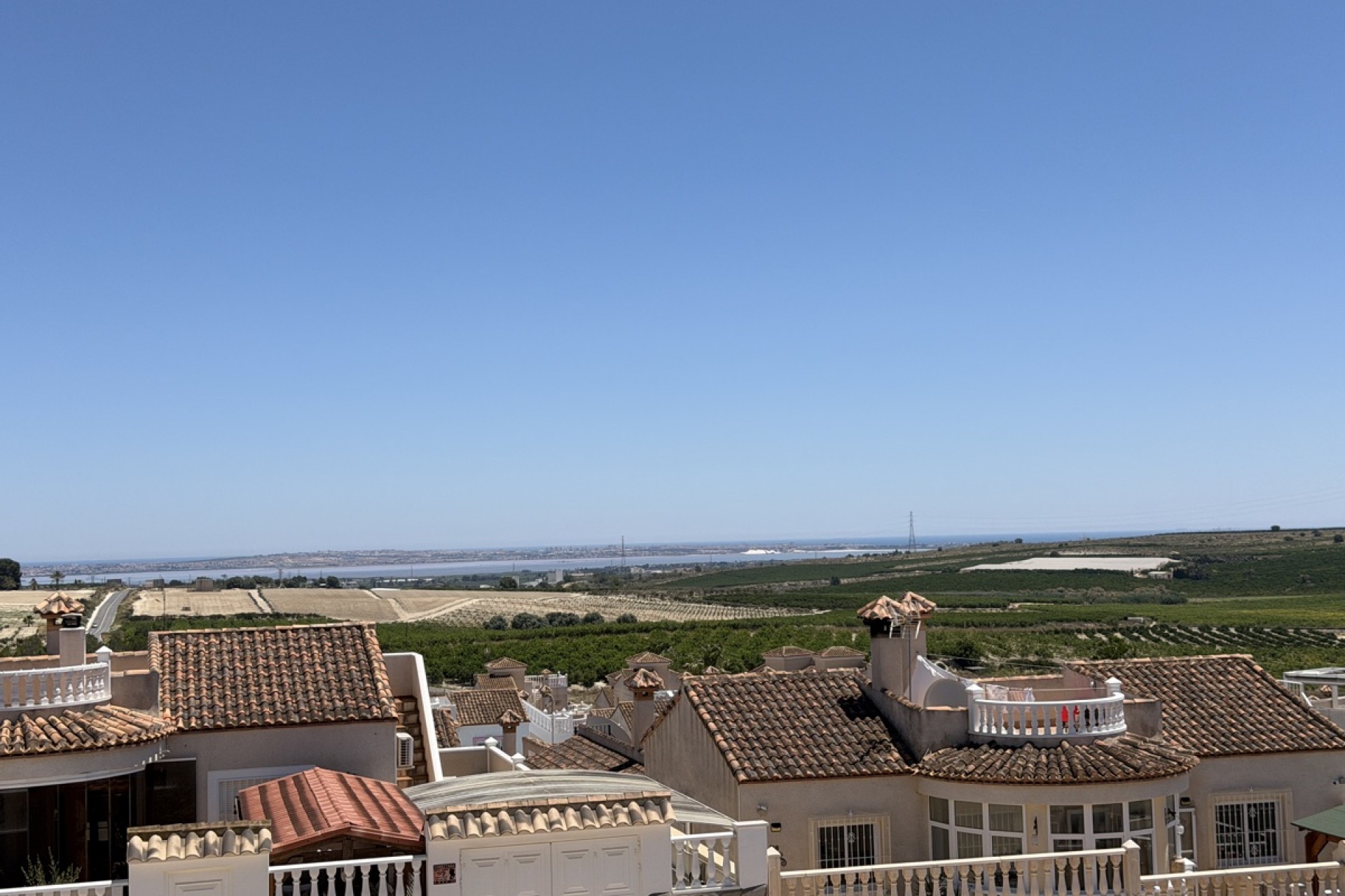 La Revente - Villa - San Miguel de Salinas - Lake View Mansions