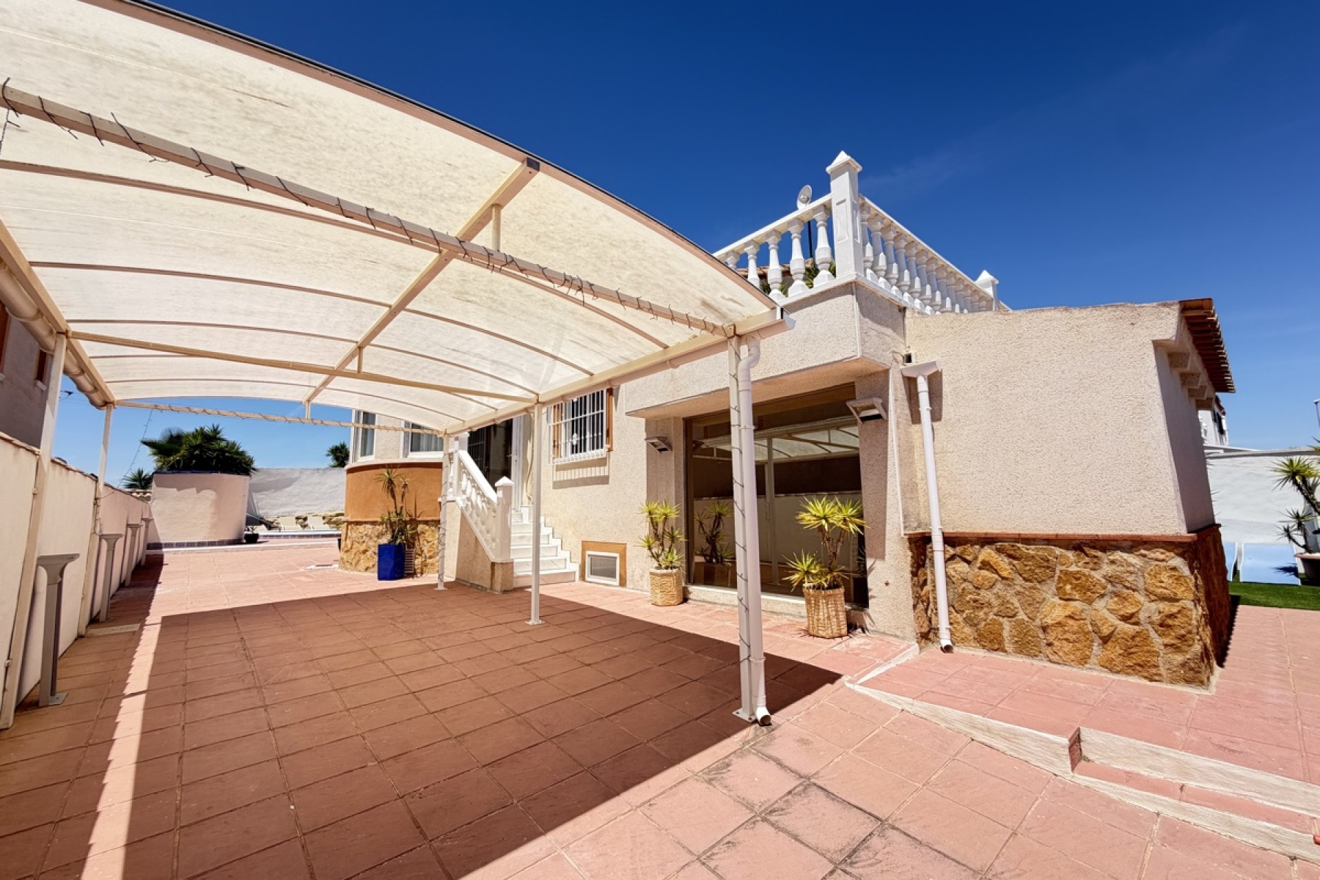 La Revente - Villa - San Miguel de Salinas - Lake View Mansions