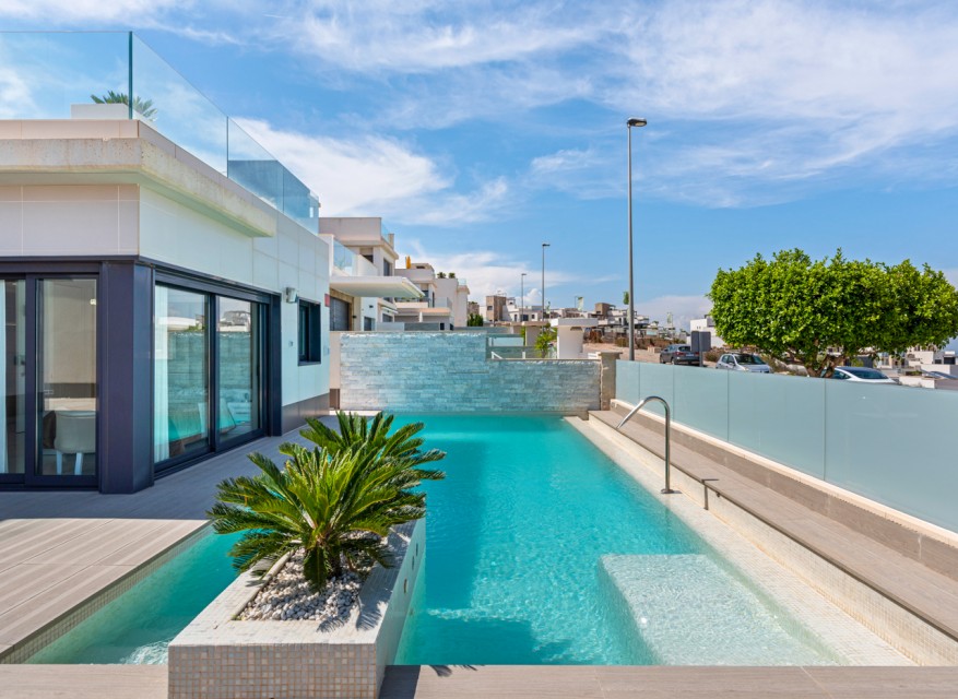 La Revente - Villa - San Miguel de Salinas - Las Comunicaciones