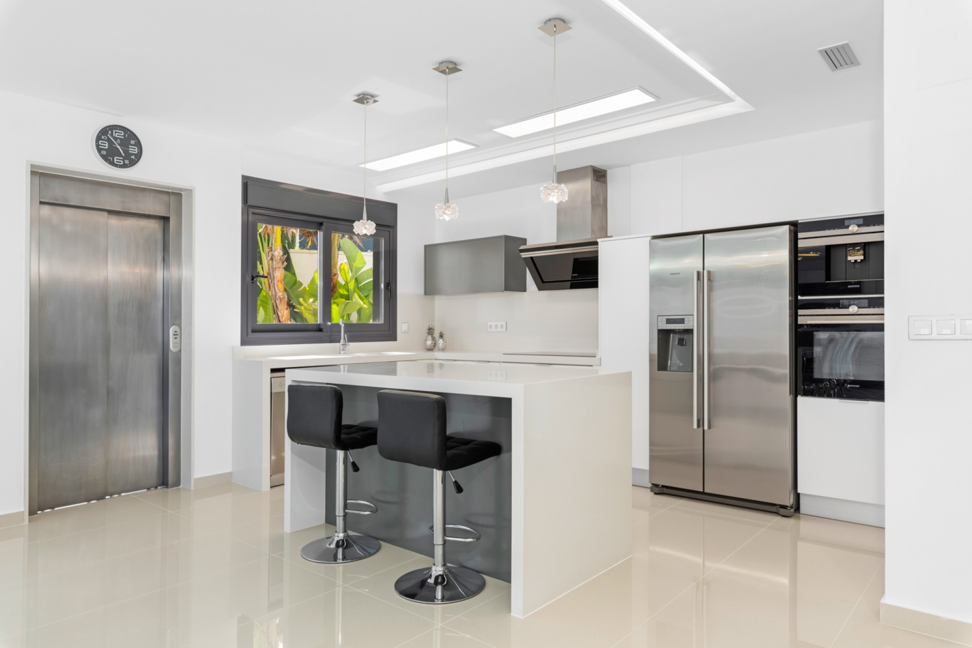 La Revente - Villa - San Miguel de Salinas - Las Comunicaciones