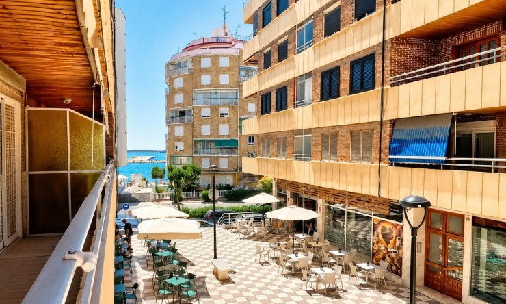 Leilighet - Videresalg - Torrevieja - CI-42321