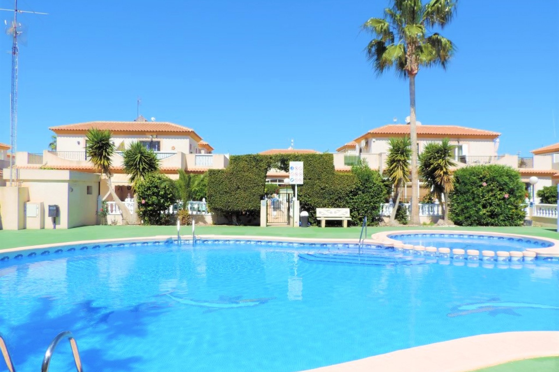Location - Mitoyenne - Orihuela Costa - Playa Flamenca