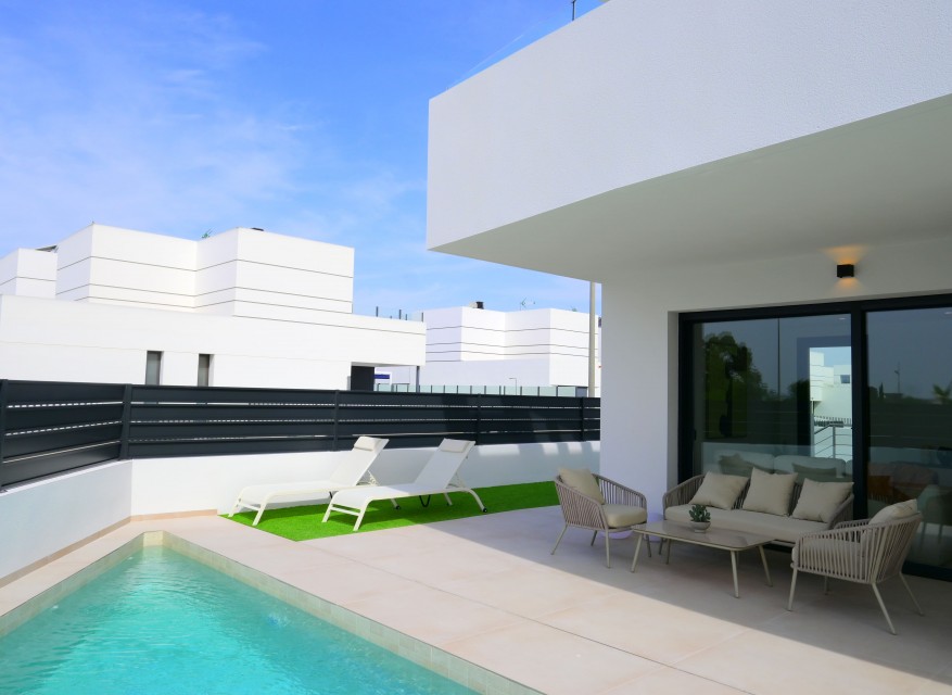 New - Detached Villa - Dolores