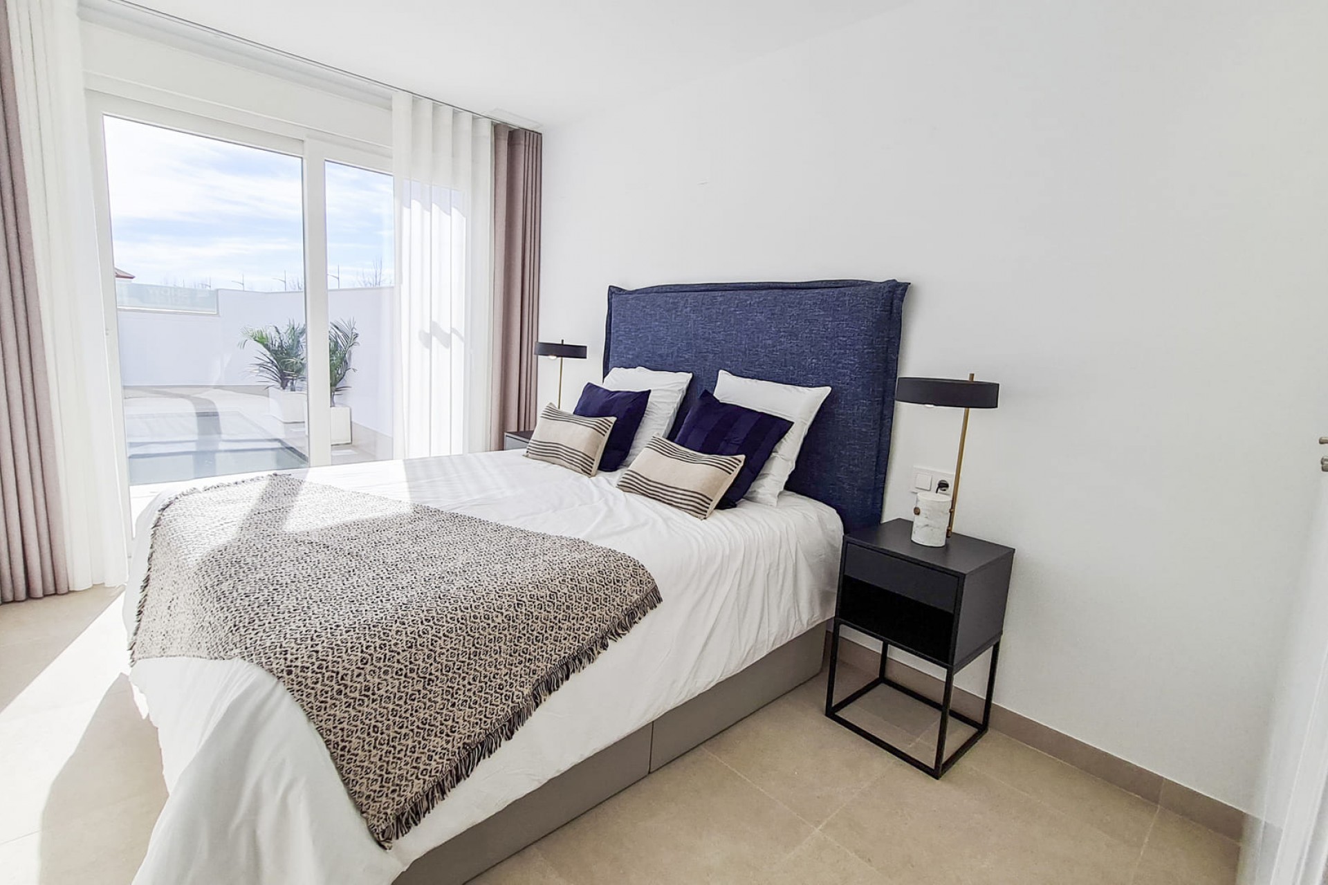 New - Detached Villa - Las Esperanzas