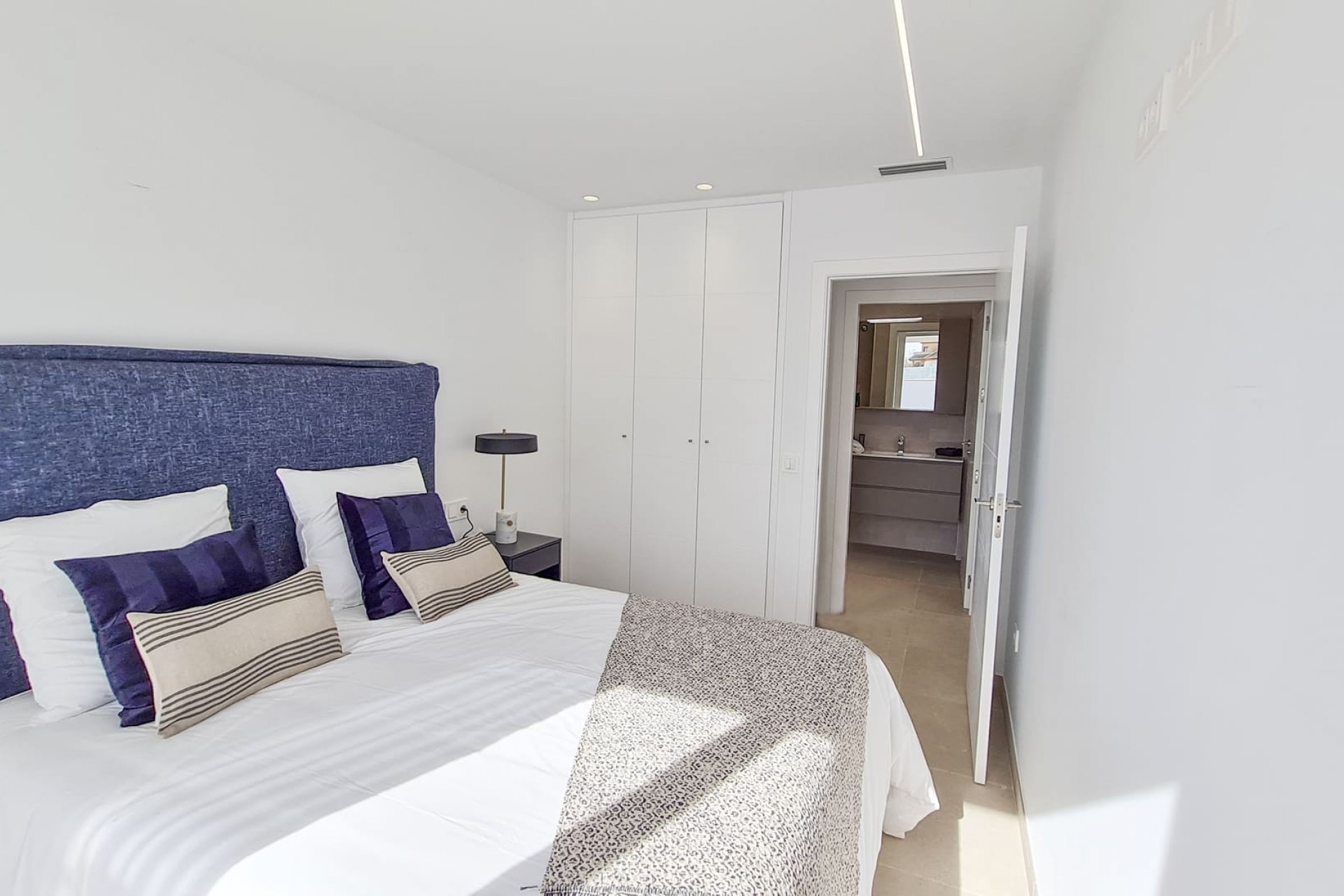 New - Detached Villa - Las Esperanzas