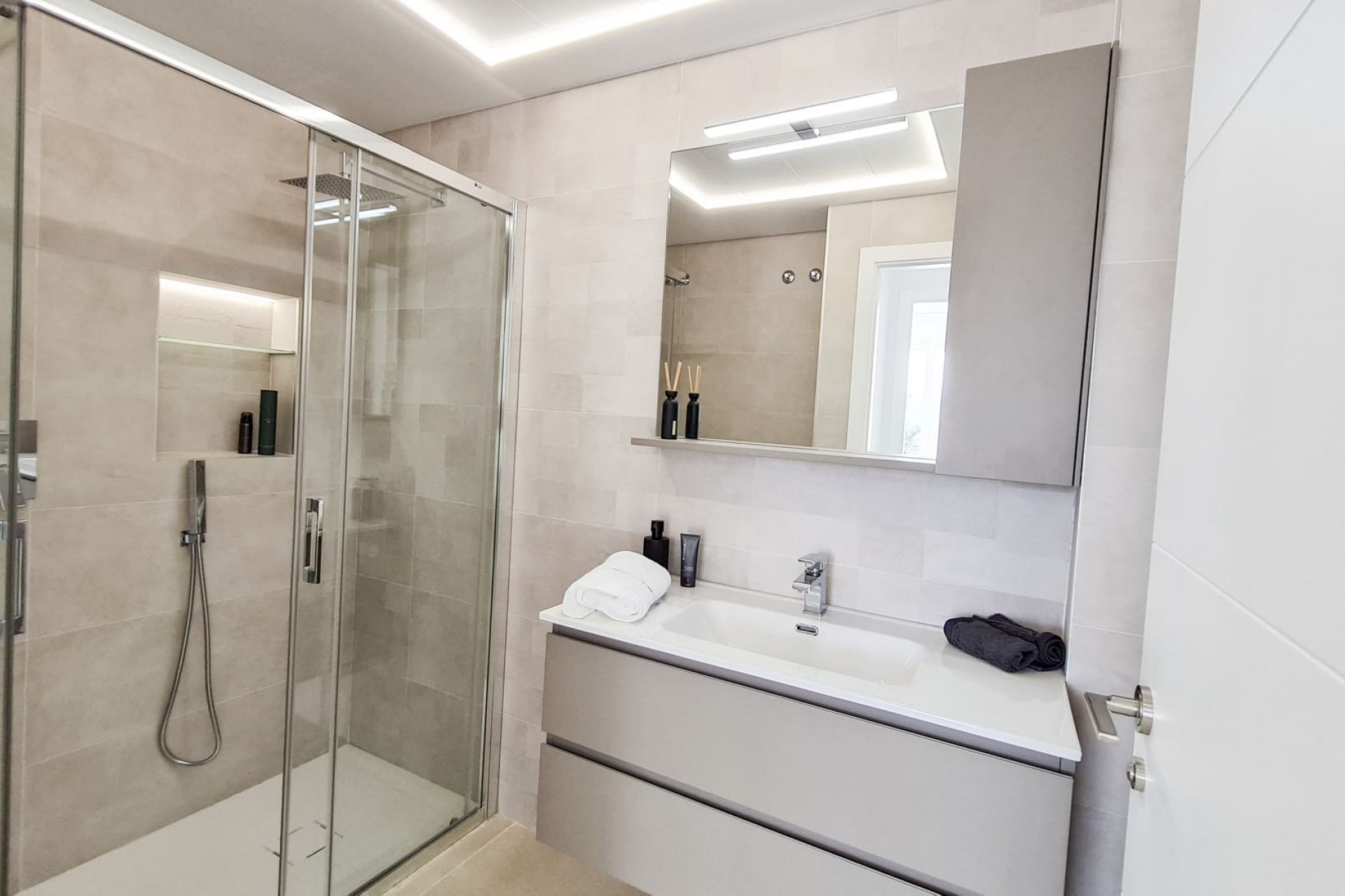 New - Detached Villa - Las Esperanzas