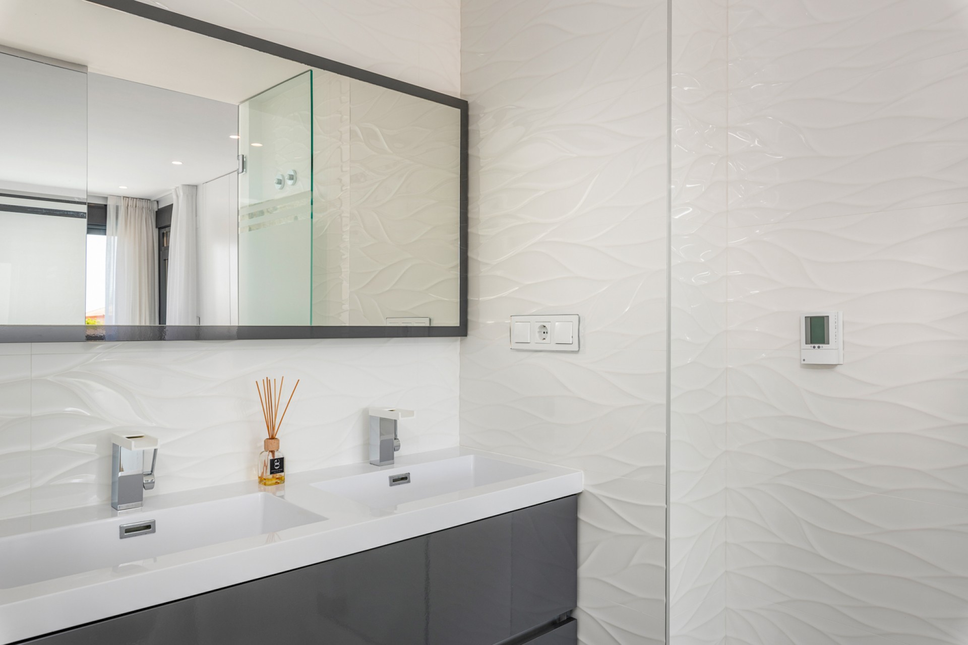 New - Detached Villa - Playa Paraiso