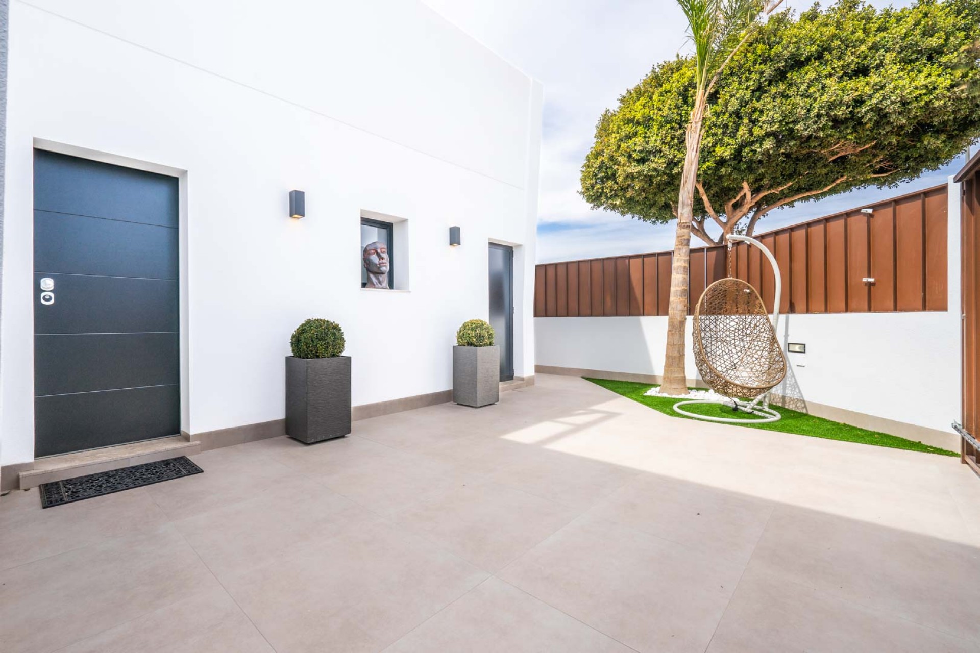 New - Detached Villa - Roldán