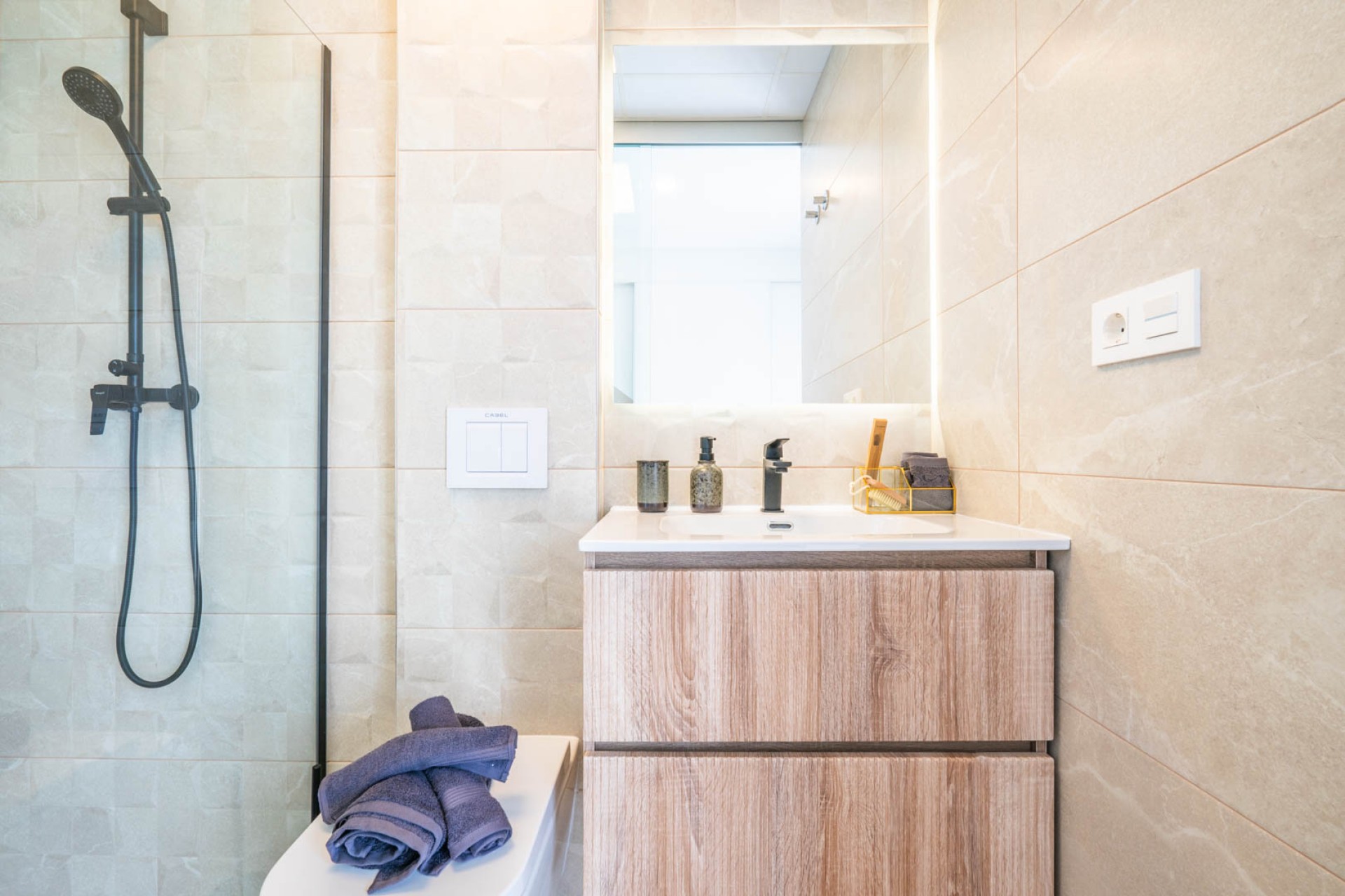 New - Detached Villa - Roldán