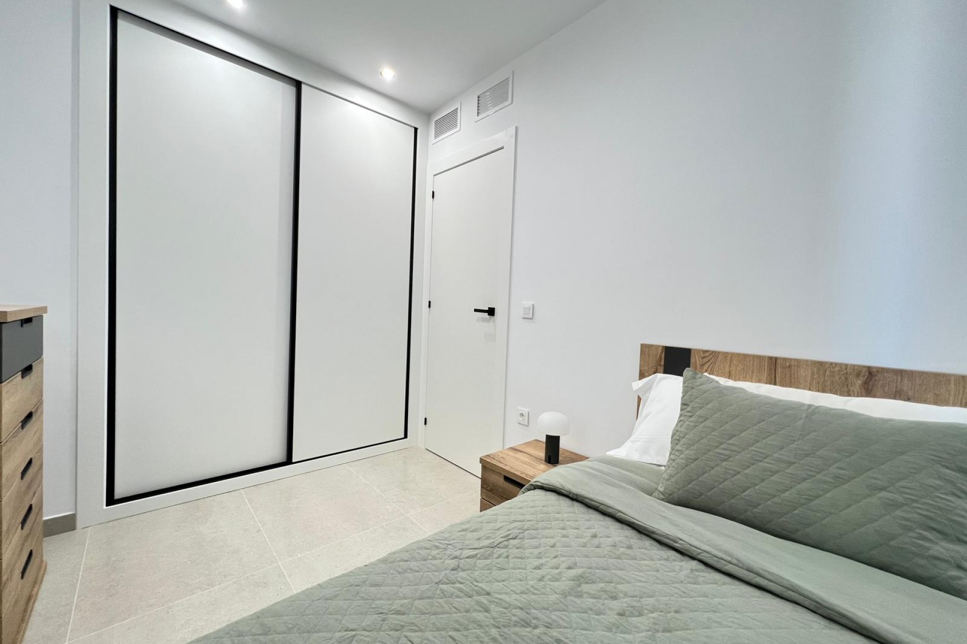 New - Townhouse - Benferri