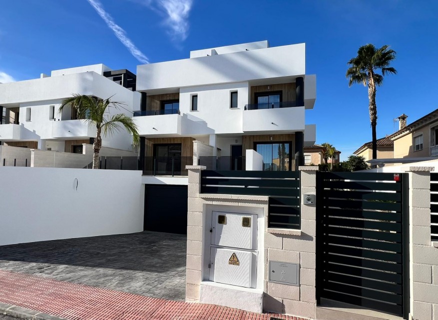 New - Townhouse - Benferri