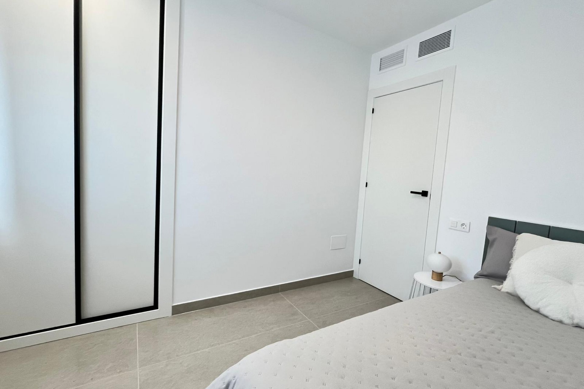 New - Townhouse - Benferri