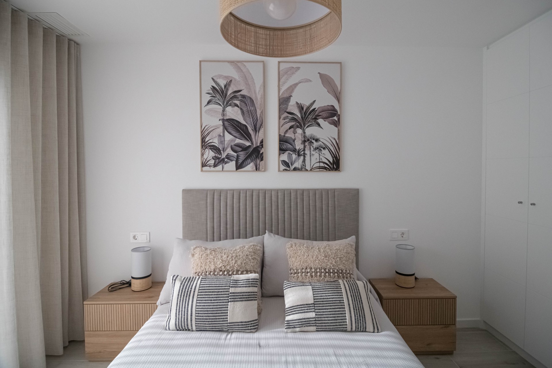 New - Townhouse - Jerónimo y Avileses