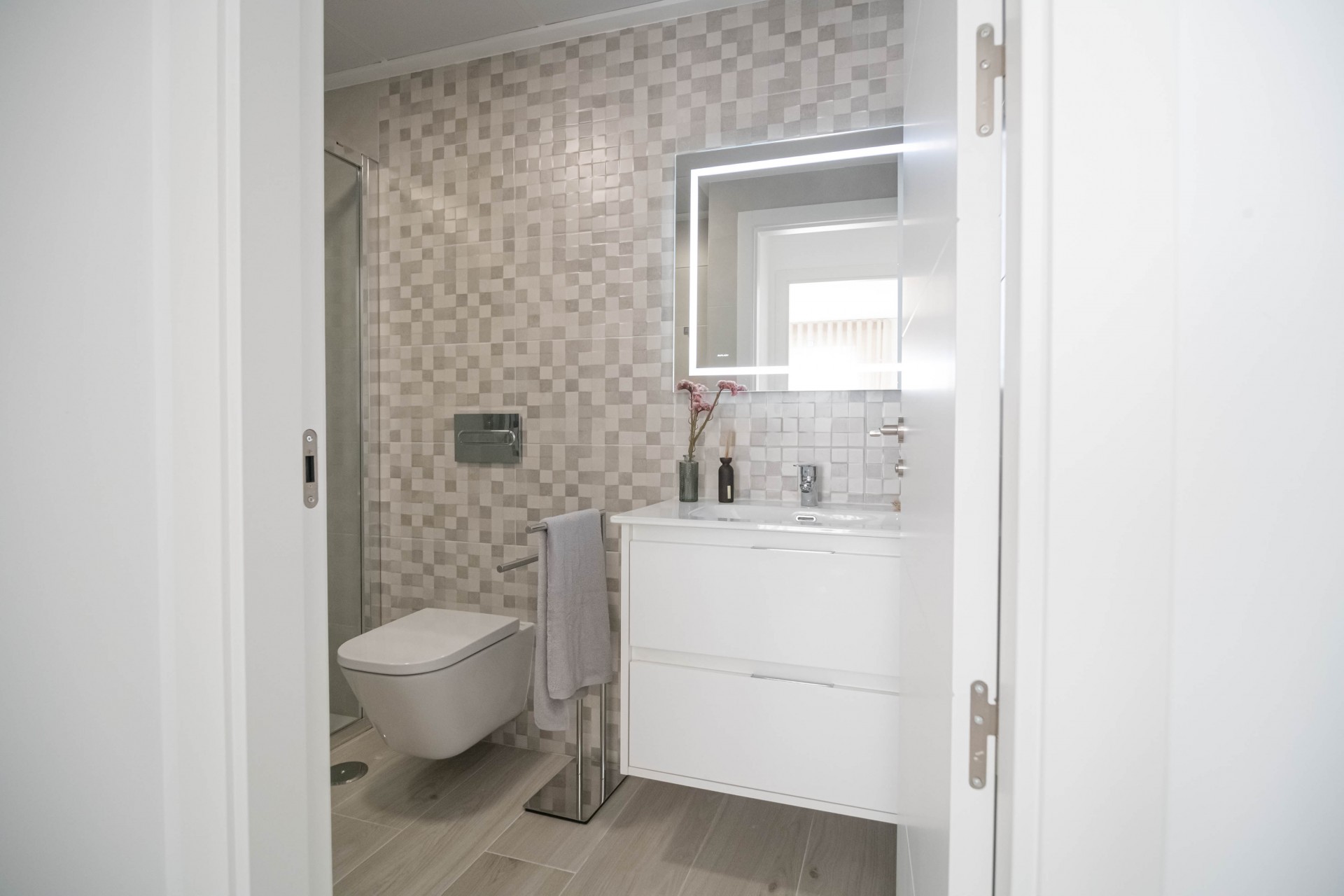 New - Townhouse - Jerónimo y Avileses