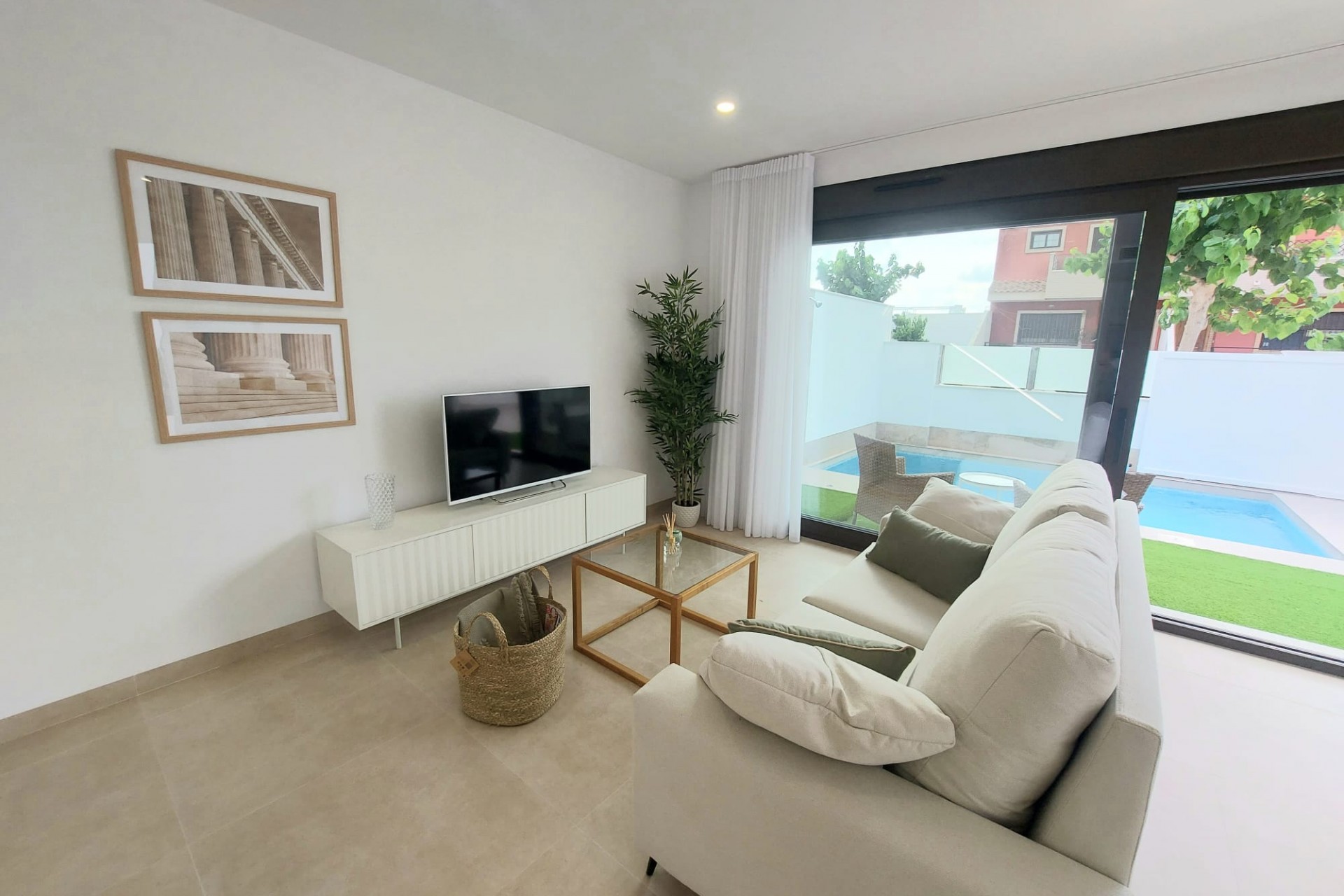 New - Townhouse - Las Esperanzas