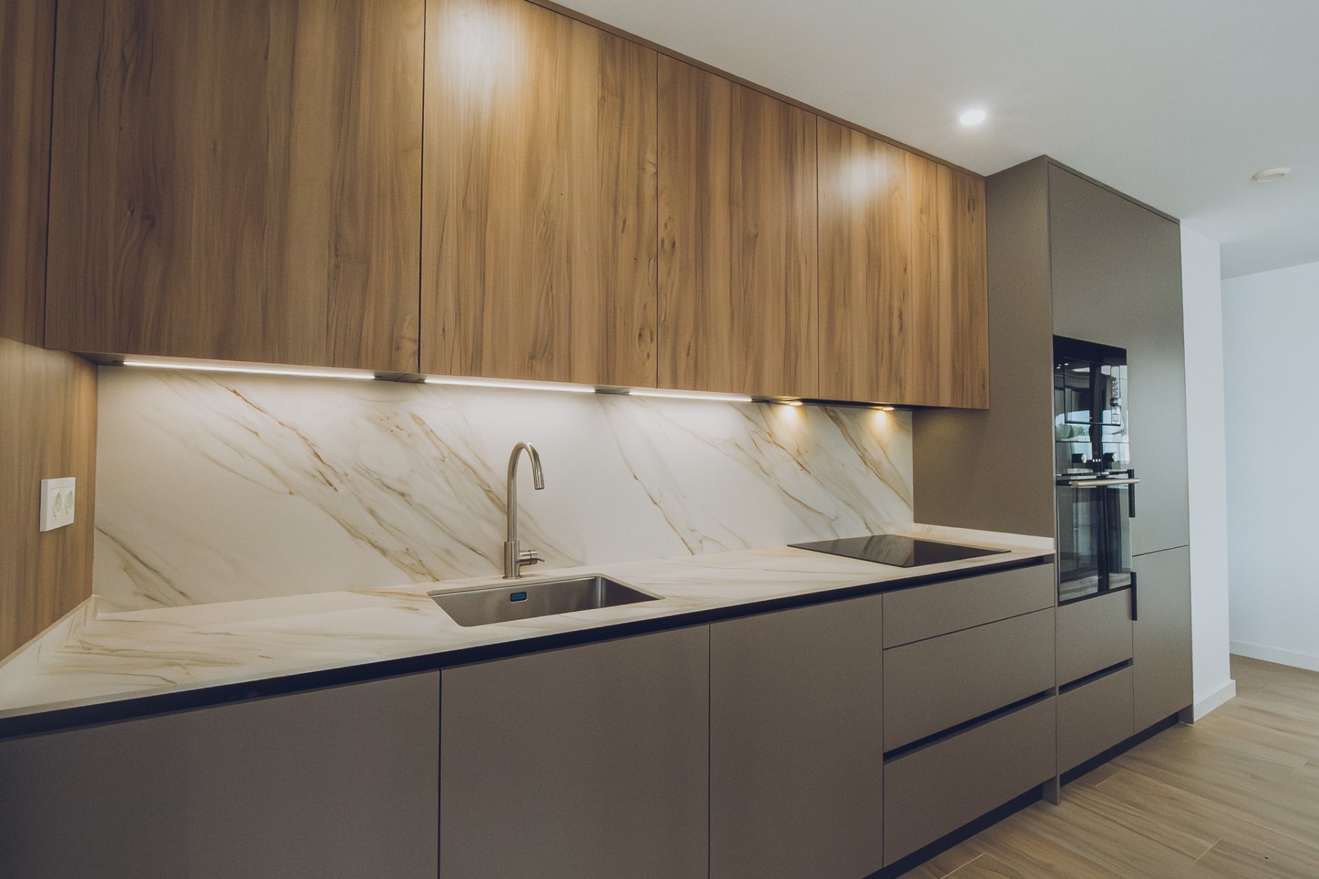 Nieuw - Appartement - Redovan - Redovan - Stad