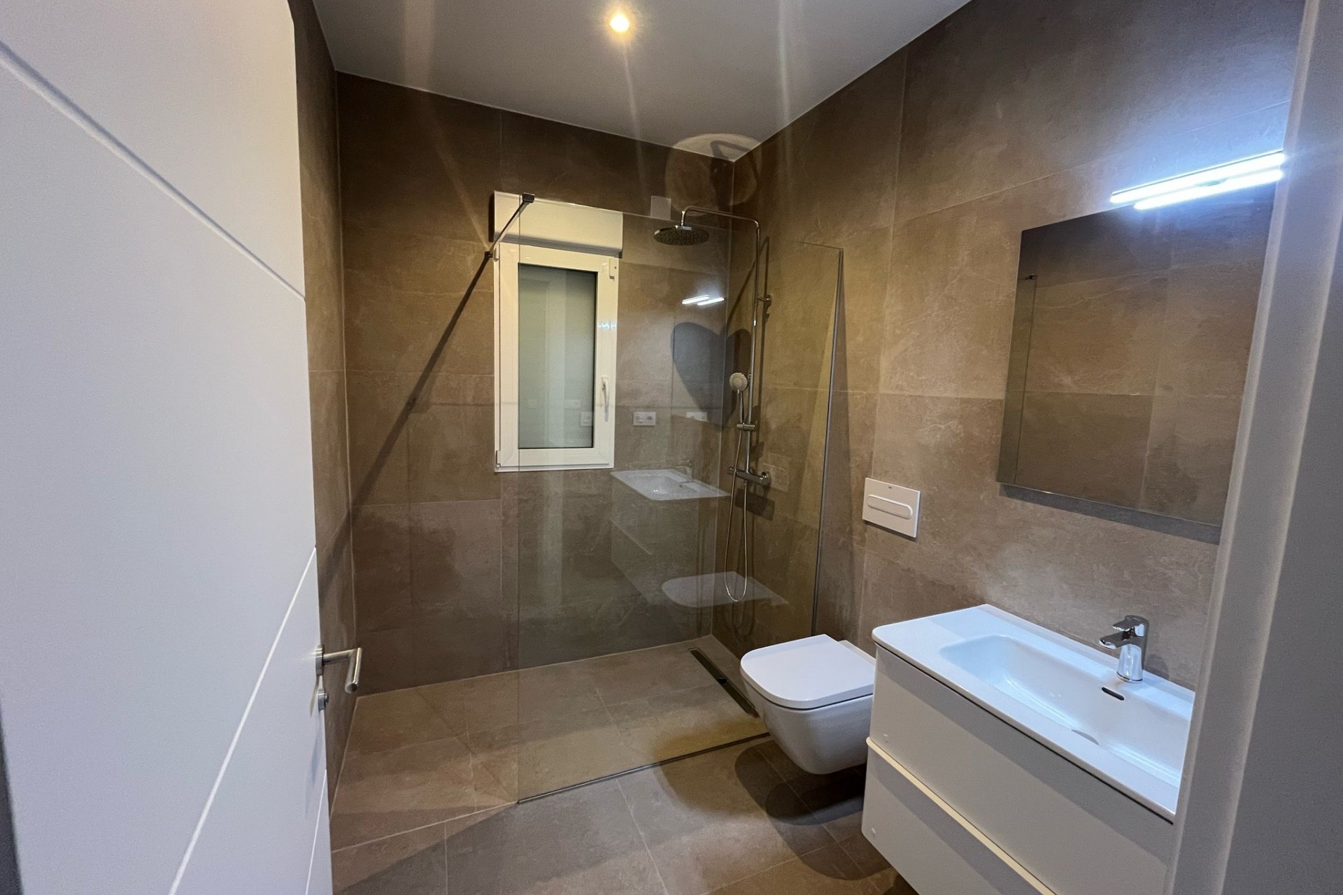 Nieuw - Vrijstaande Villa - La Romana