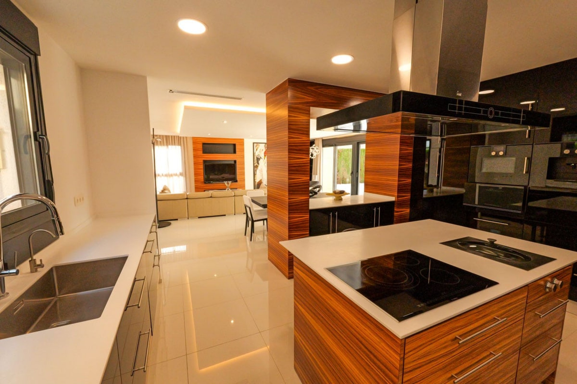 Nieuw - Vrijstaande Villa - Torrevieja - Torrevieja - Centre