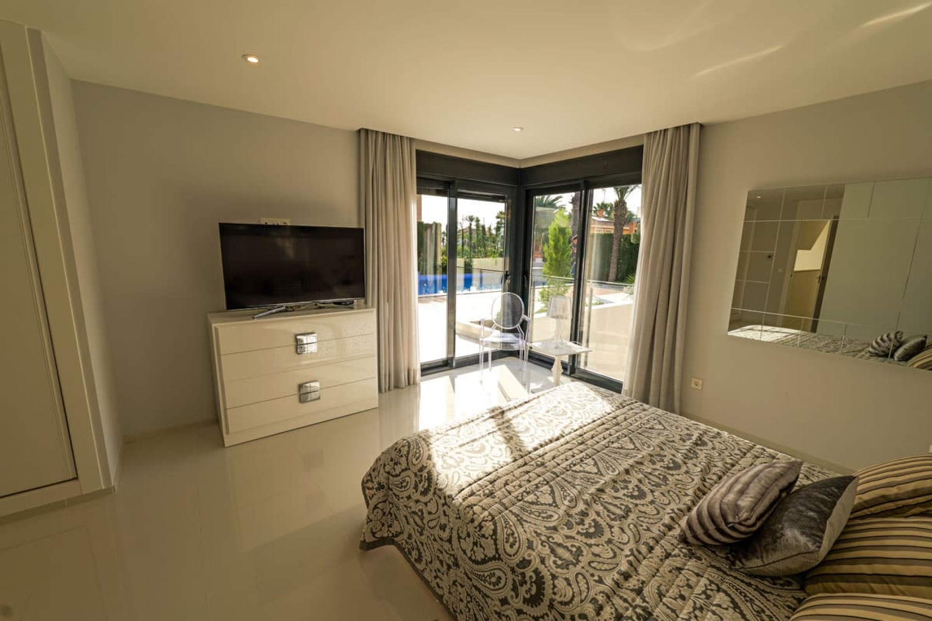 Nieuw - Vrijstaande Villa - Torrevieja - Torrevieja - Centre