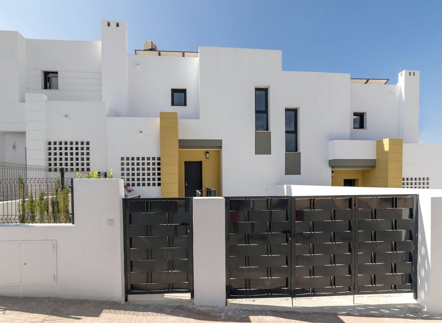 Nouveau - Mitoyenne - Busot