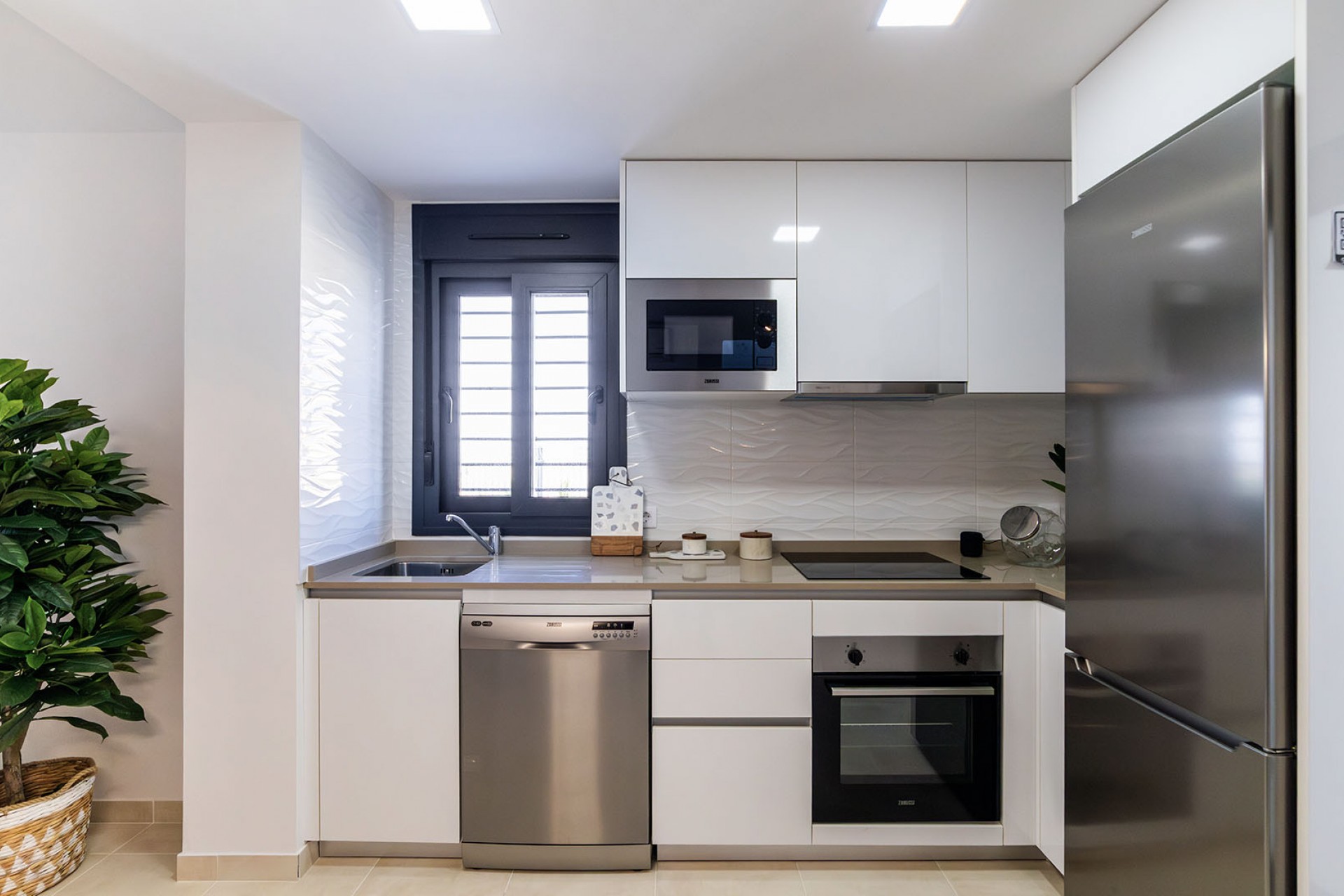 Nouveau - Mitoyenne - Busot