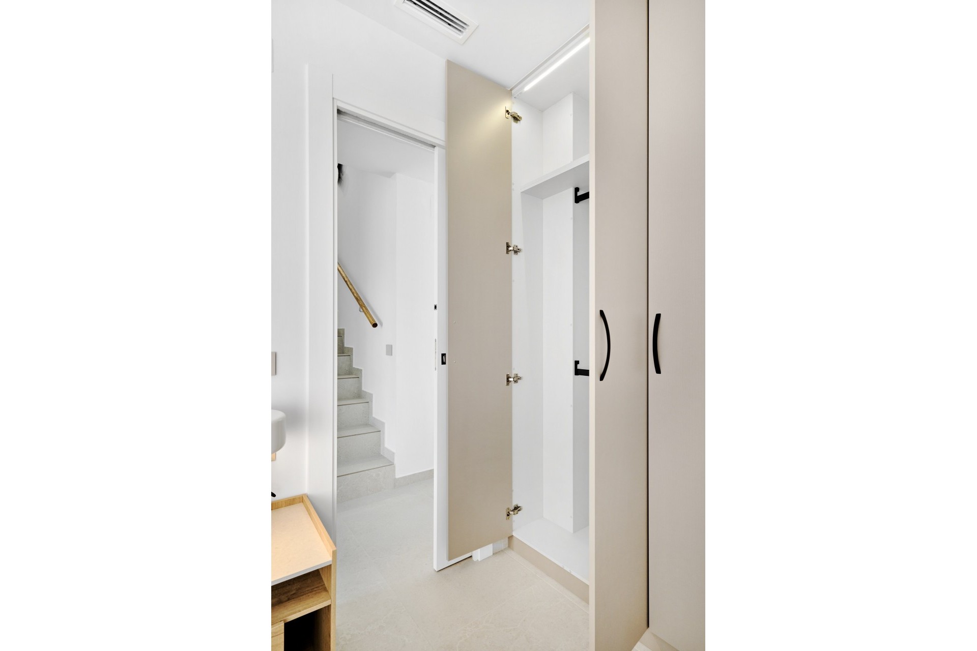 Nouveau - Villa - San Miguel de Salinas - San Miguel - Ville