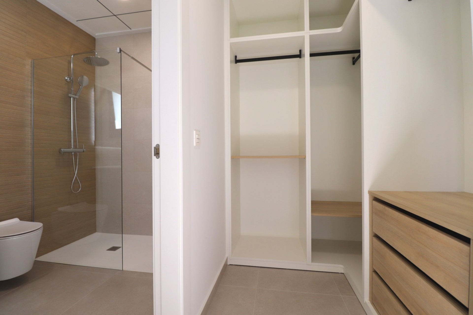 Nueva - Chalet - Heredades - Heredades - Pueblo