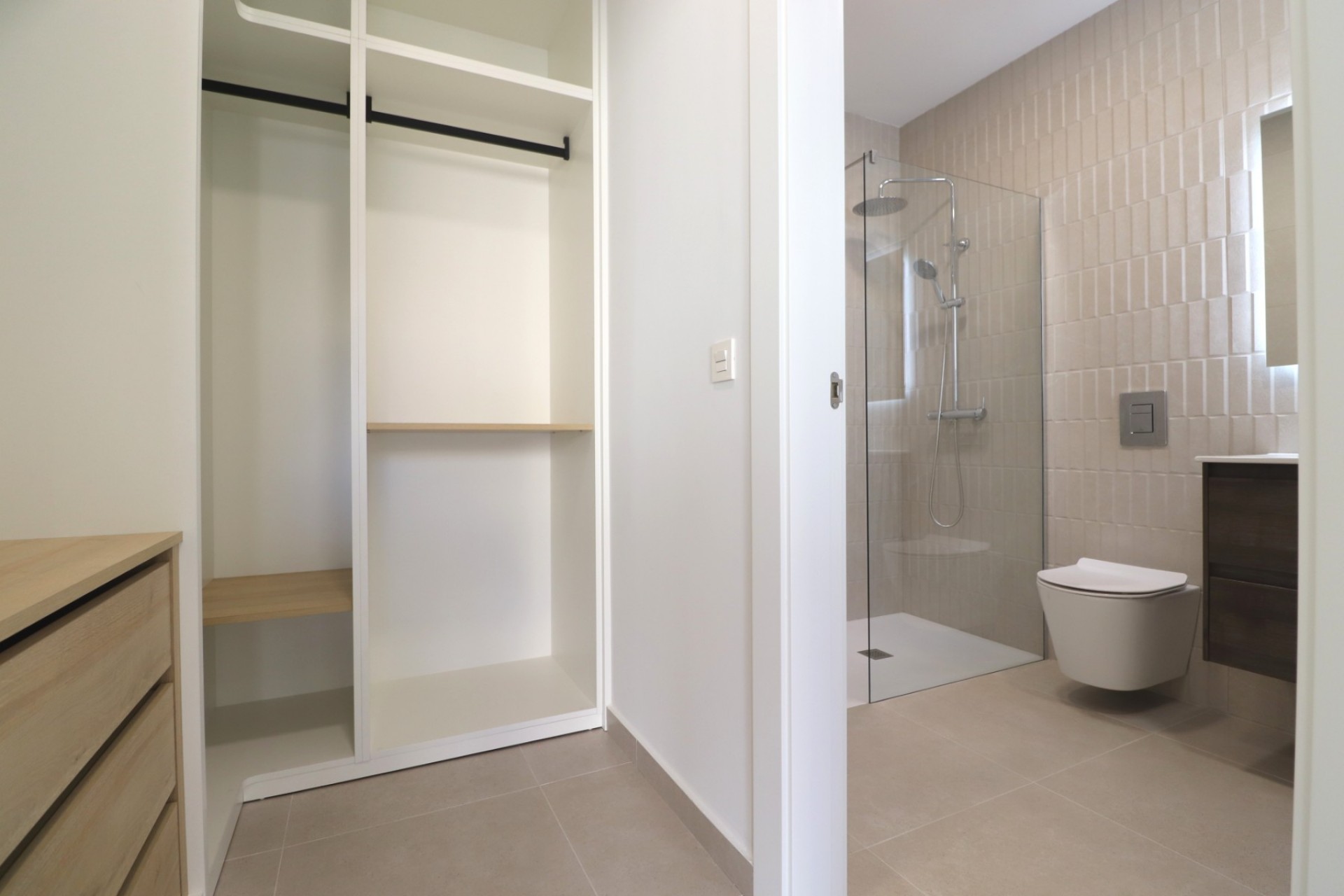 Nueva - Chalet - Heredades - Heredades - Pueblo