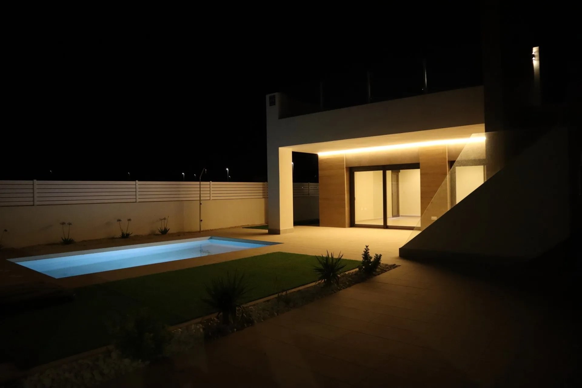 Nye - Frittliggende Villa - Aspe - Aspe - Felt