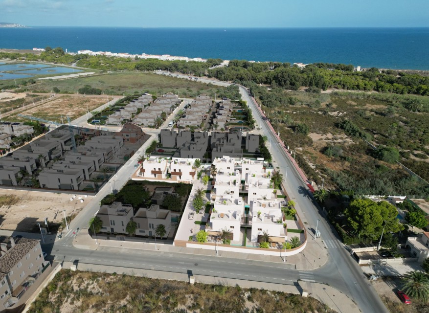 Nye - Frittliggende Villa - La Marina - El Pinet
