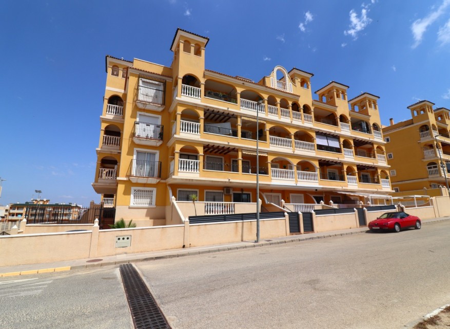 Re-Sale - Apartment - Algorfa - Algorfa - Village