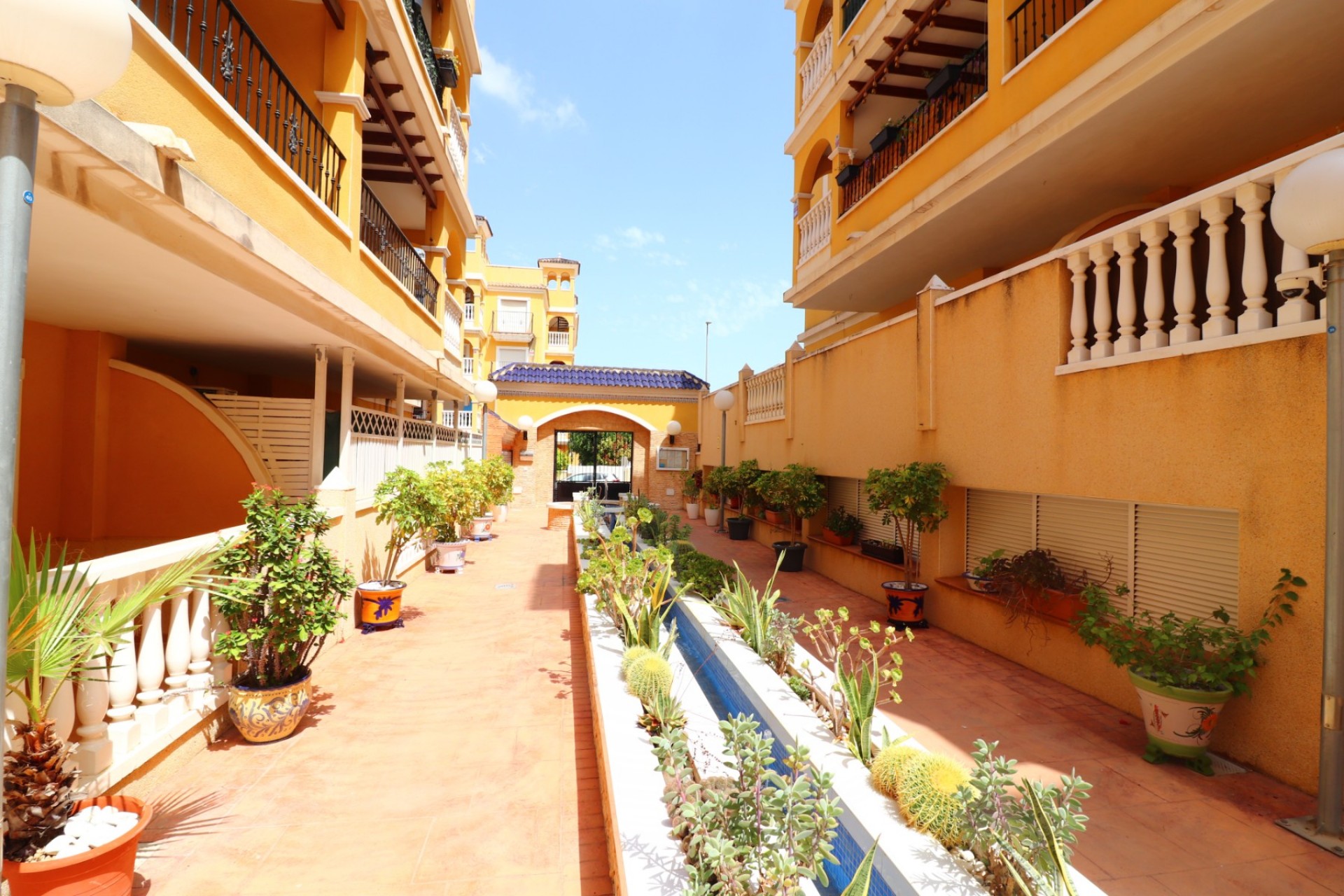 Re-Sale - Apartment - Algorfa - Algorfa - Village