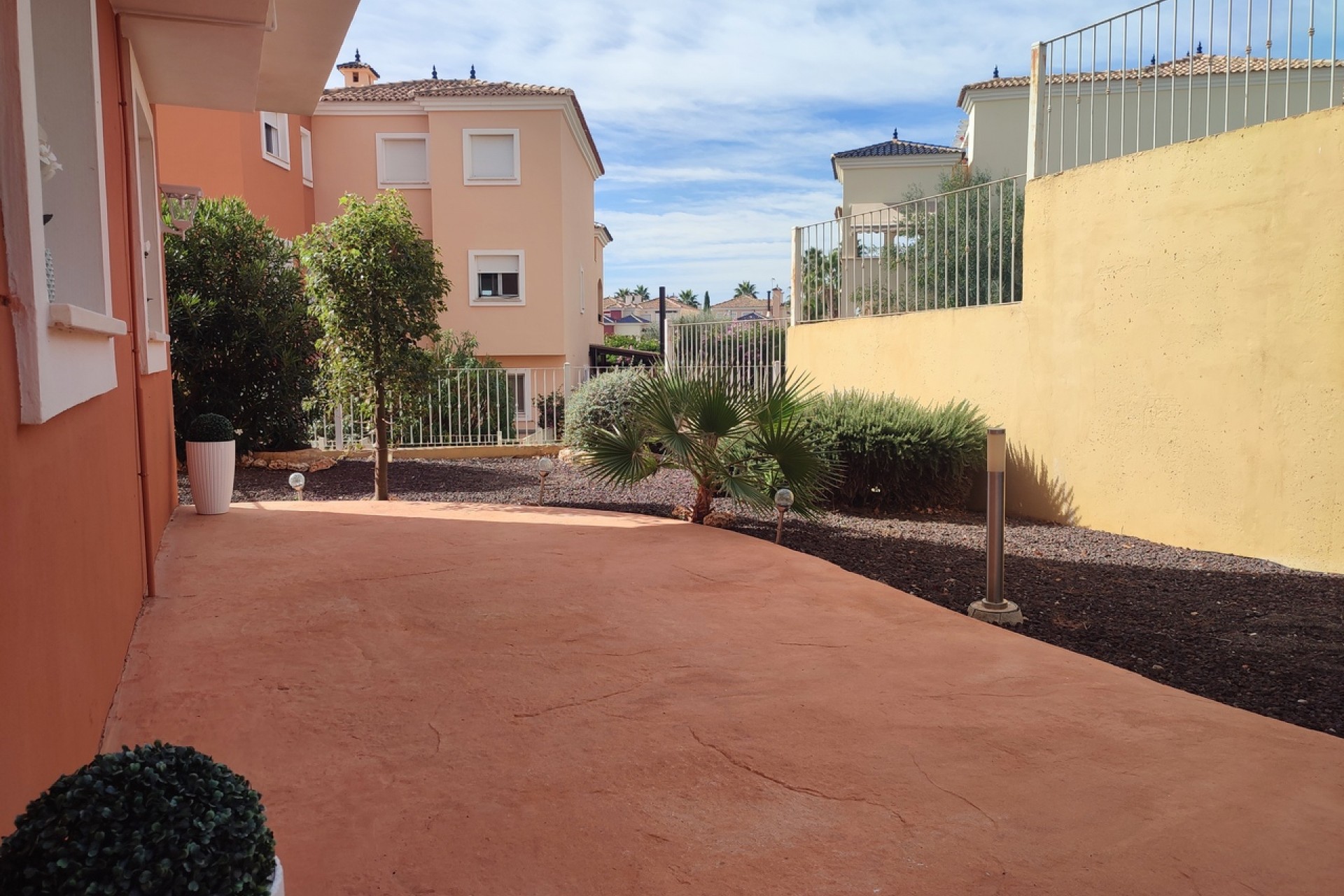 Re-Sale - Apartment - Altaona Golf - Country Village