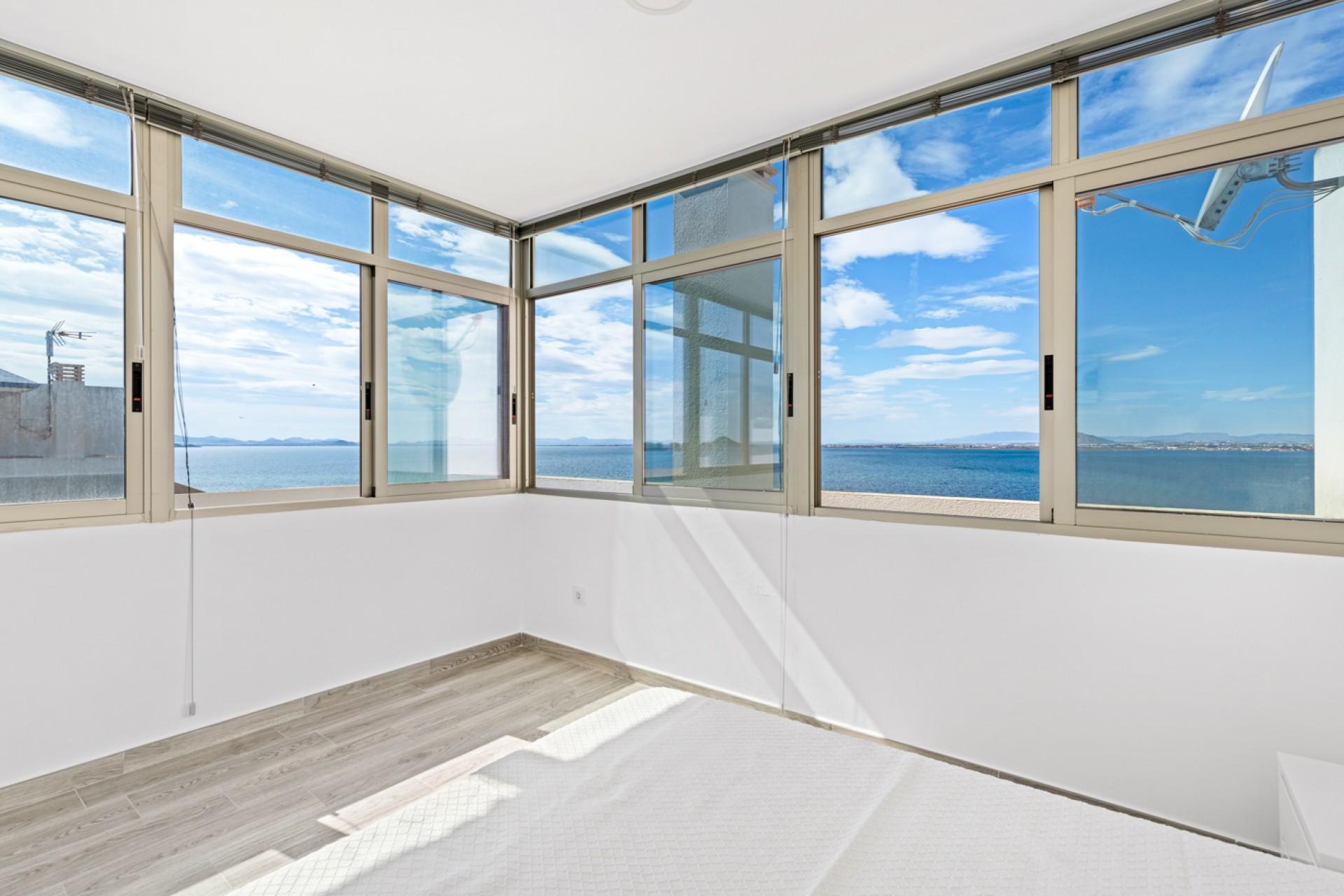 Re-Sale - Apartment - La Manga del Mar Menor - Playa del Pudrimel