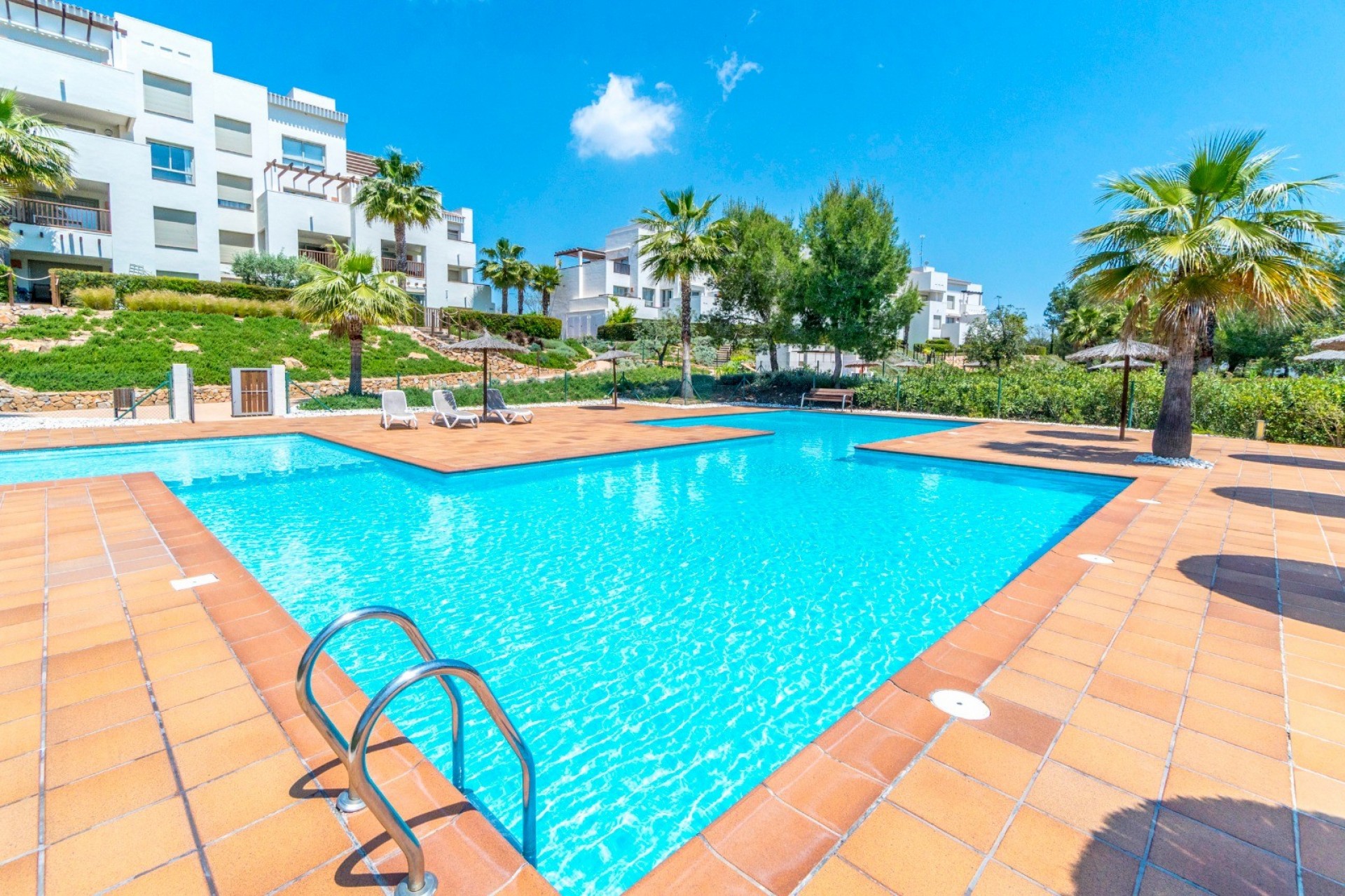 Re-Sale - Apartment - Las Colinas Golf Resort