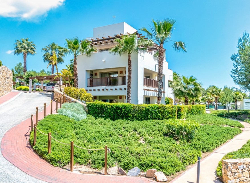Re-Sale - Apartment - Las Colinas Golf Resort