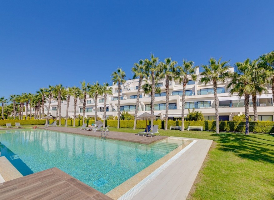Re-Sale - Apartment - Las Colinas Golf Resort