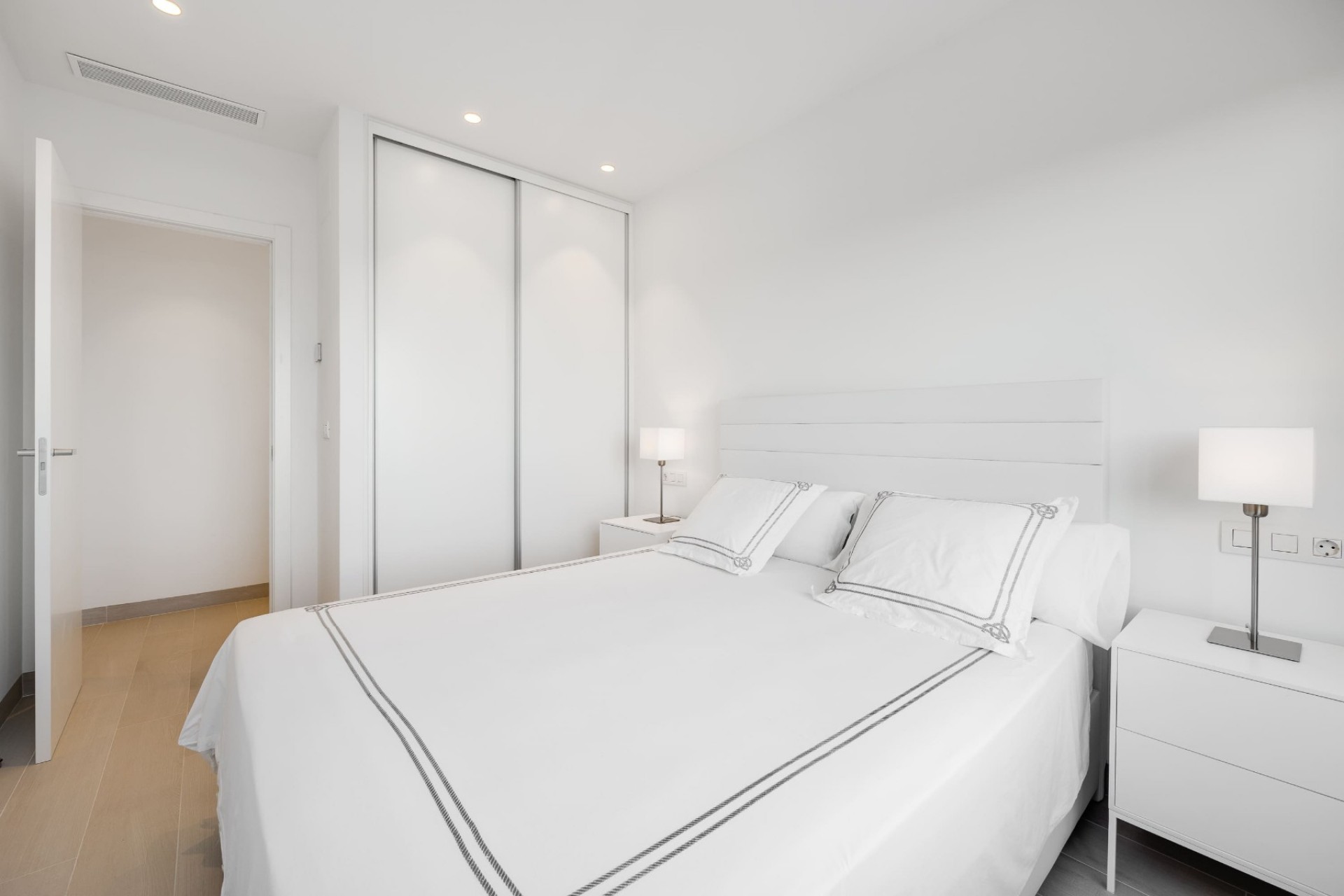 Re-Sale - Apartment - Las Colinas Golf Resort