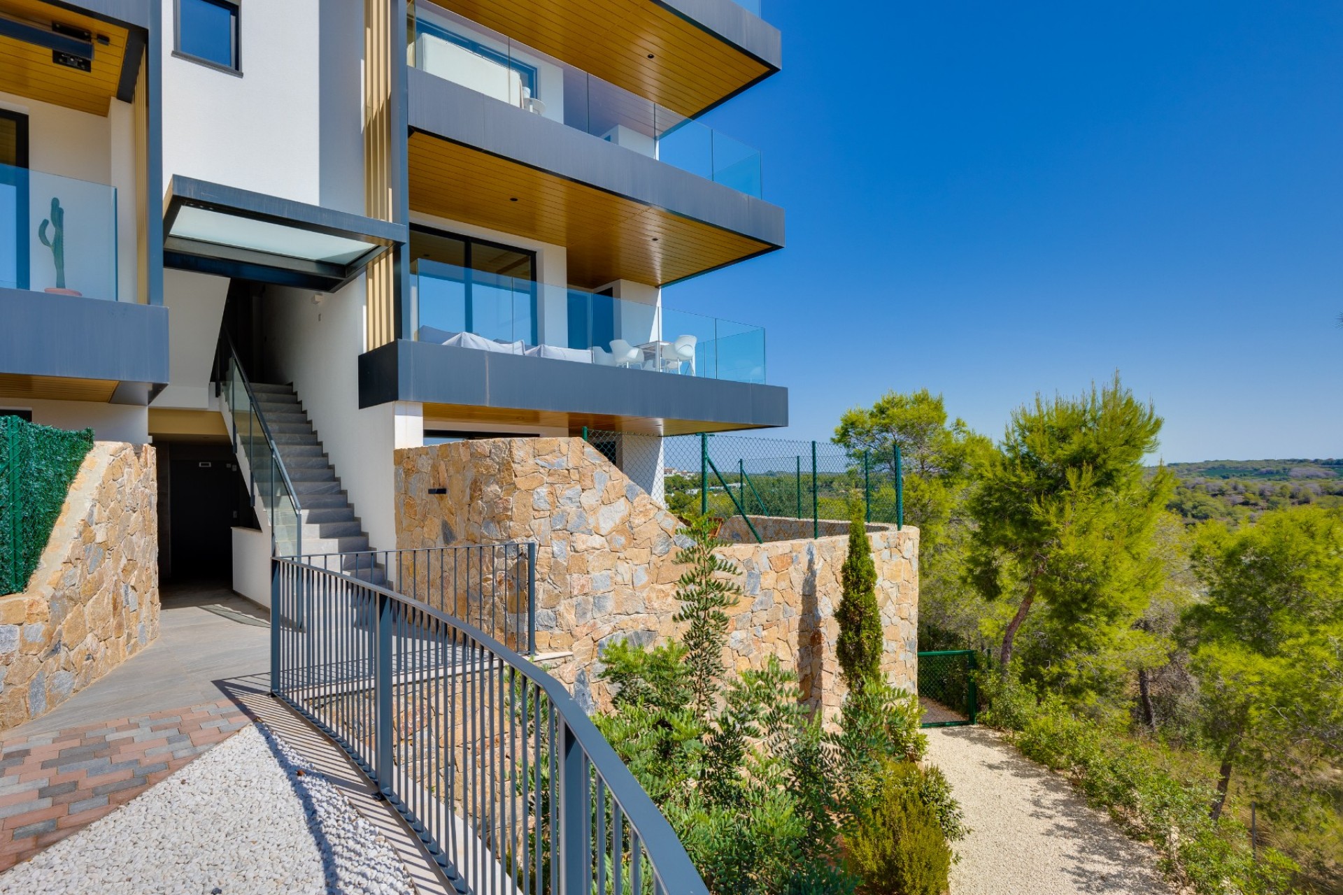 Re-Sale - Apartment - Las Colinas Golf Resort