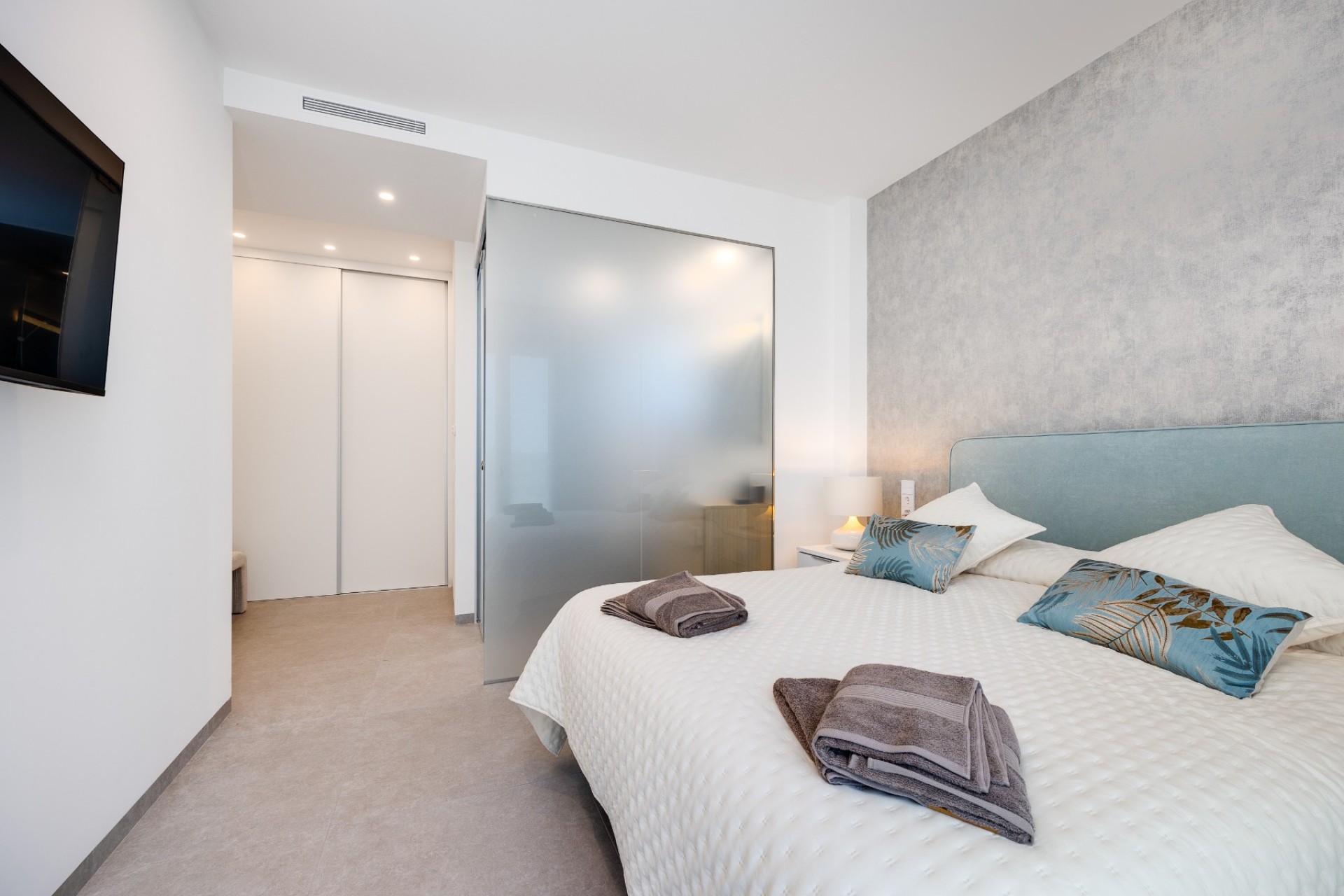 Re-Sale - Apartment - Las Colinas Golf Resort