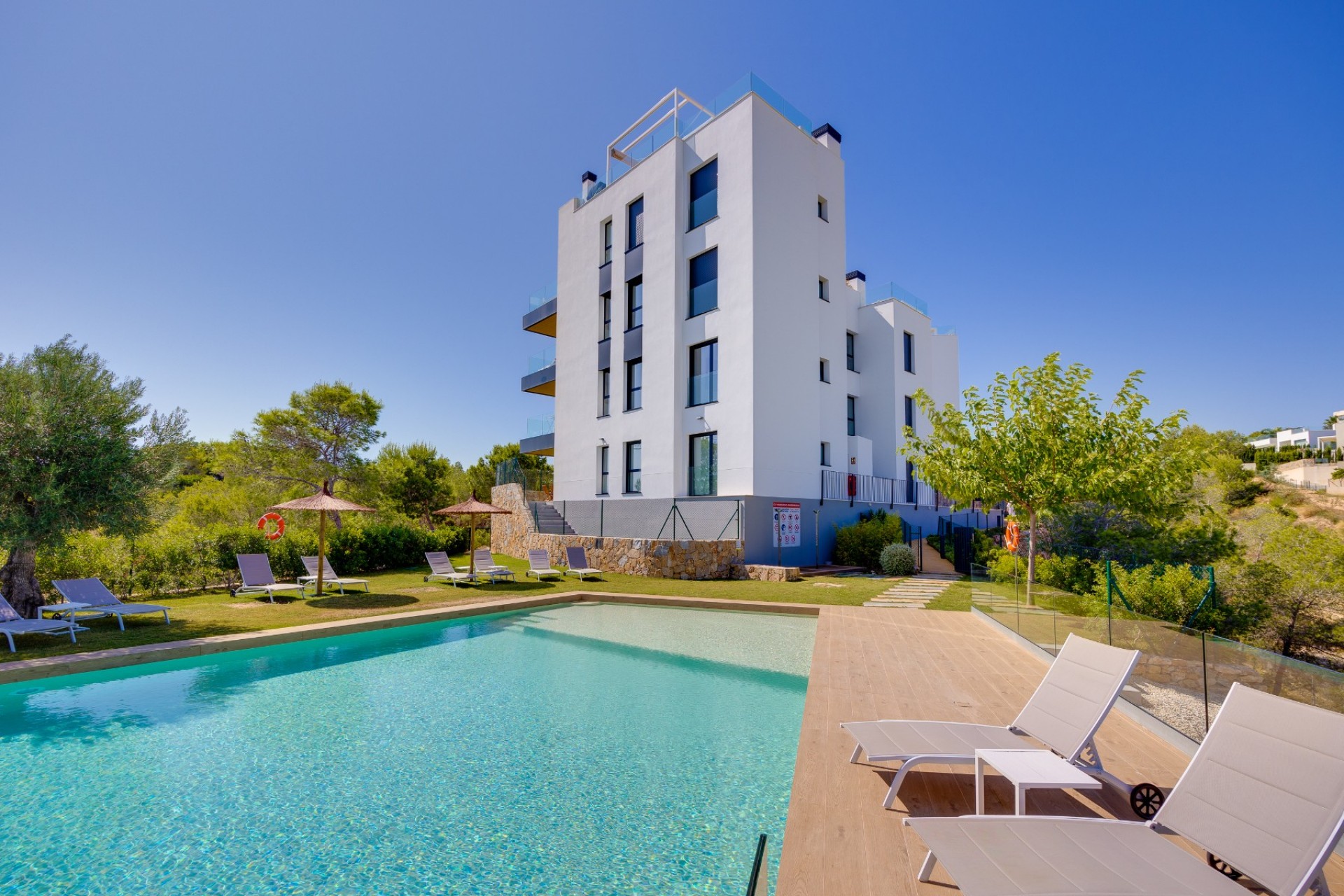 Re-Sale - Apartment - Las Colinas Golf Resort