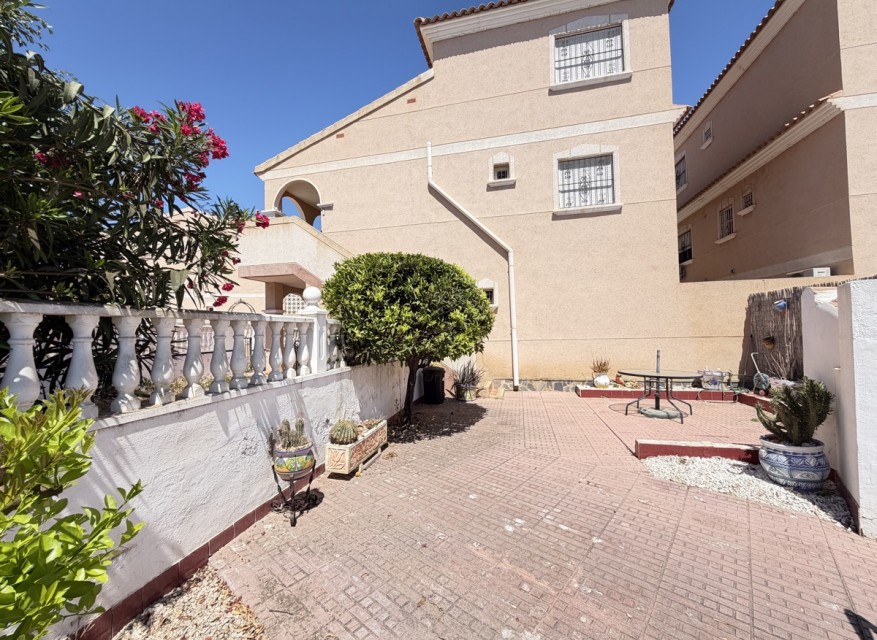 Re-Sale - Apartment - Orihuela Costa - La Zenia