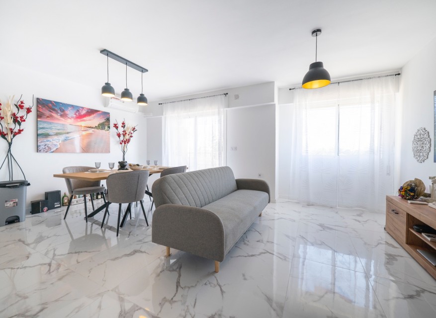 Re-Sale - Apartment - Orihuela Costa - Punta Prima