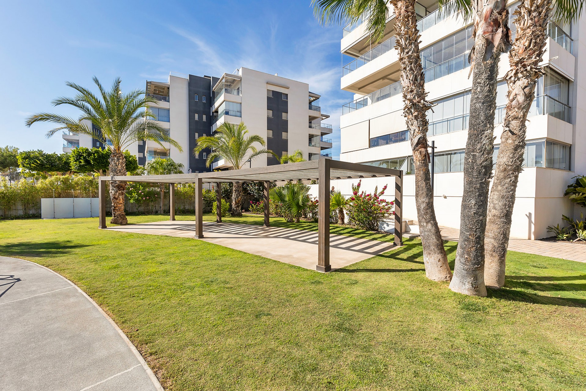 Re-Sale - Apartment - Orihuela Costa - Villamartin
