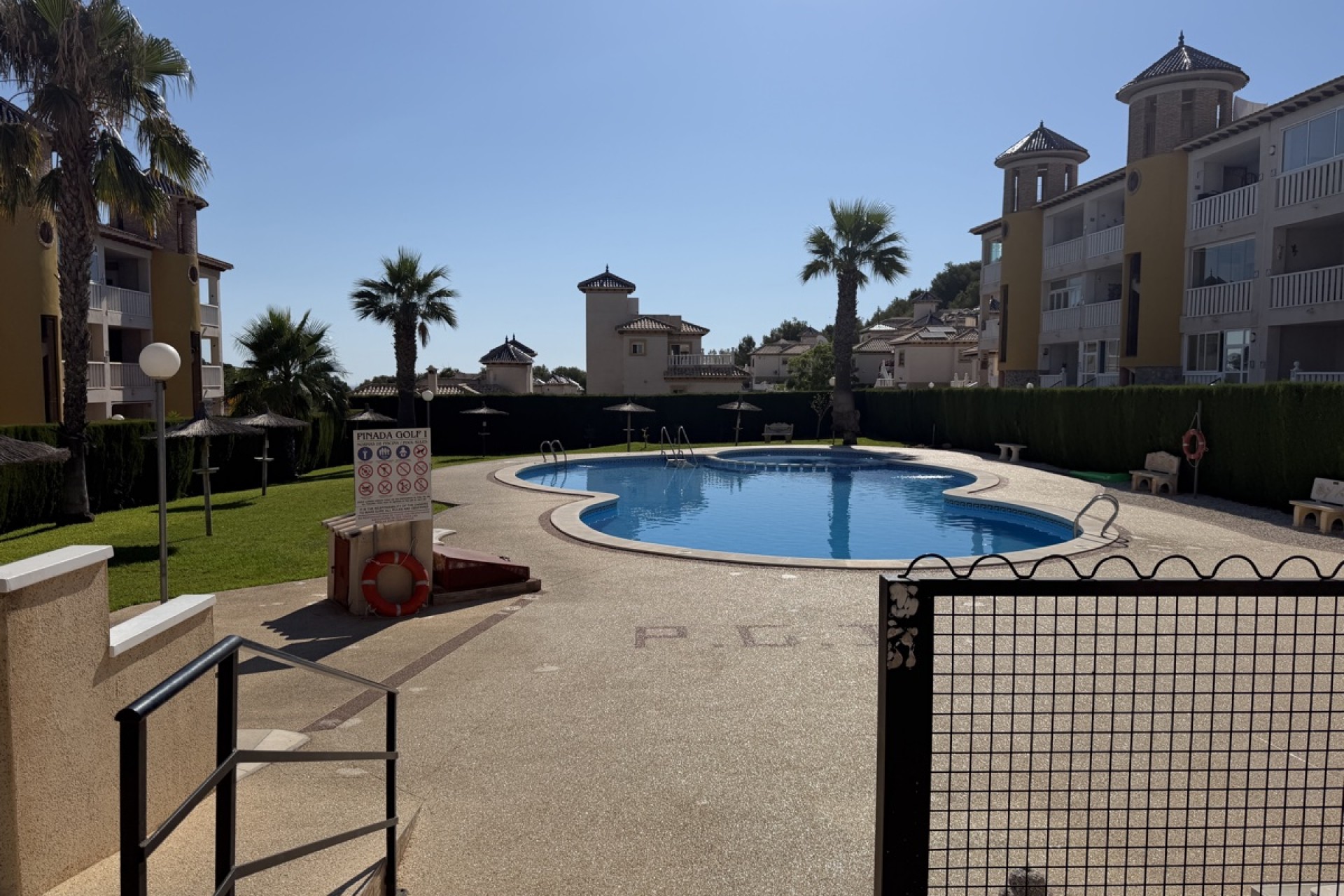 Re-Sale - Apartment - Orihuela Costa - Villamartin