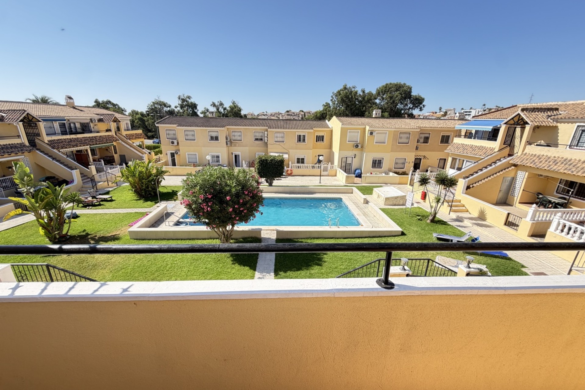 Re-Sale - Apartment - Orihuela Costa - Villamartin