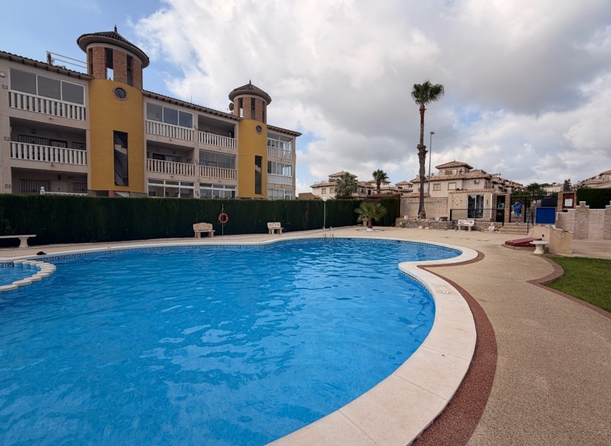 Re-Sale - Apartment - Orihuela Costa - Villamartin