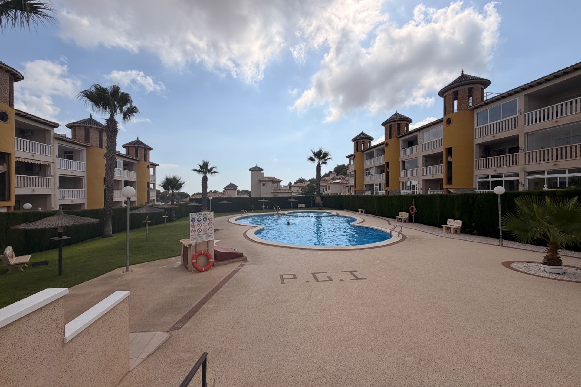 Re-Sale - Apartment - Orihuela Costa - Villamartin
