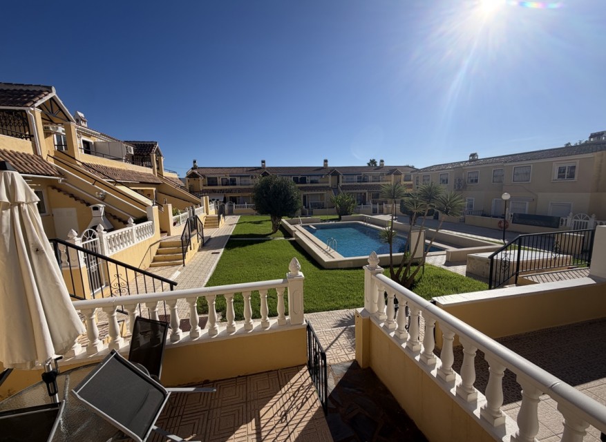 Re-Sale - Apartment - Orihuela Costa - Villamartin